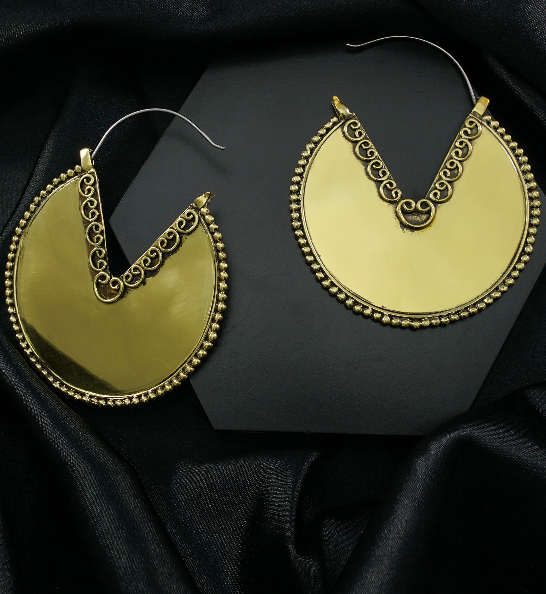 Palisade Brass Earrings / Weights - Image 2