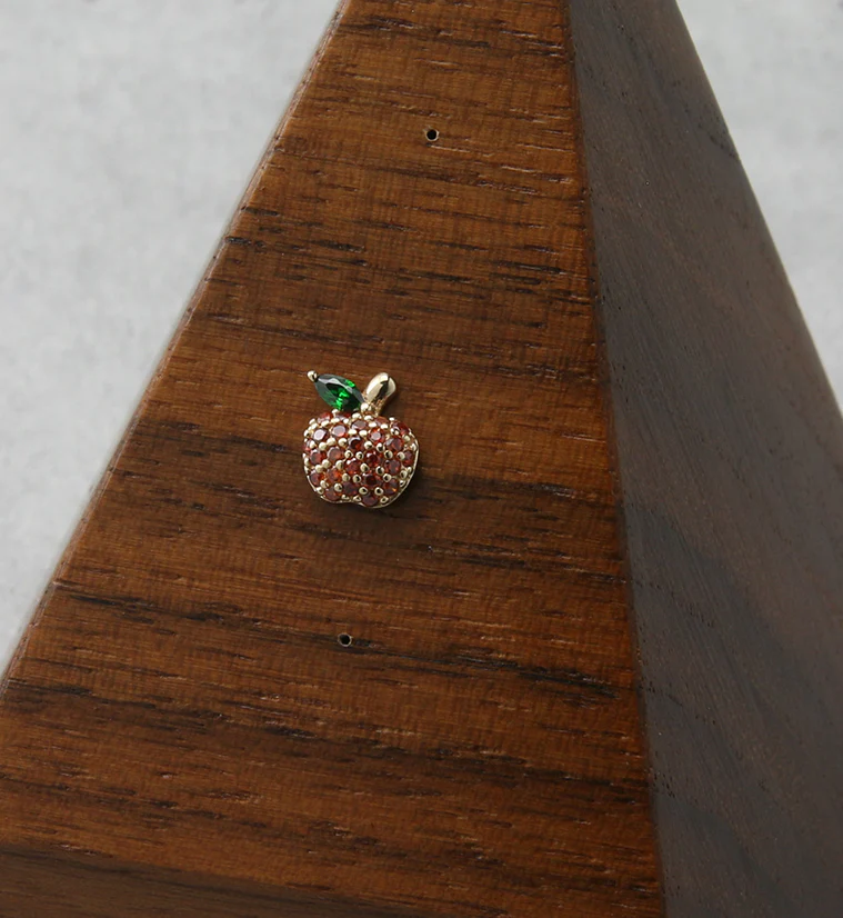 14kt Gold Apple CZ Threadless Top - Image 2
