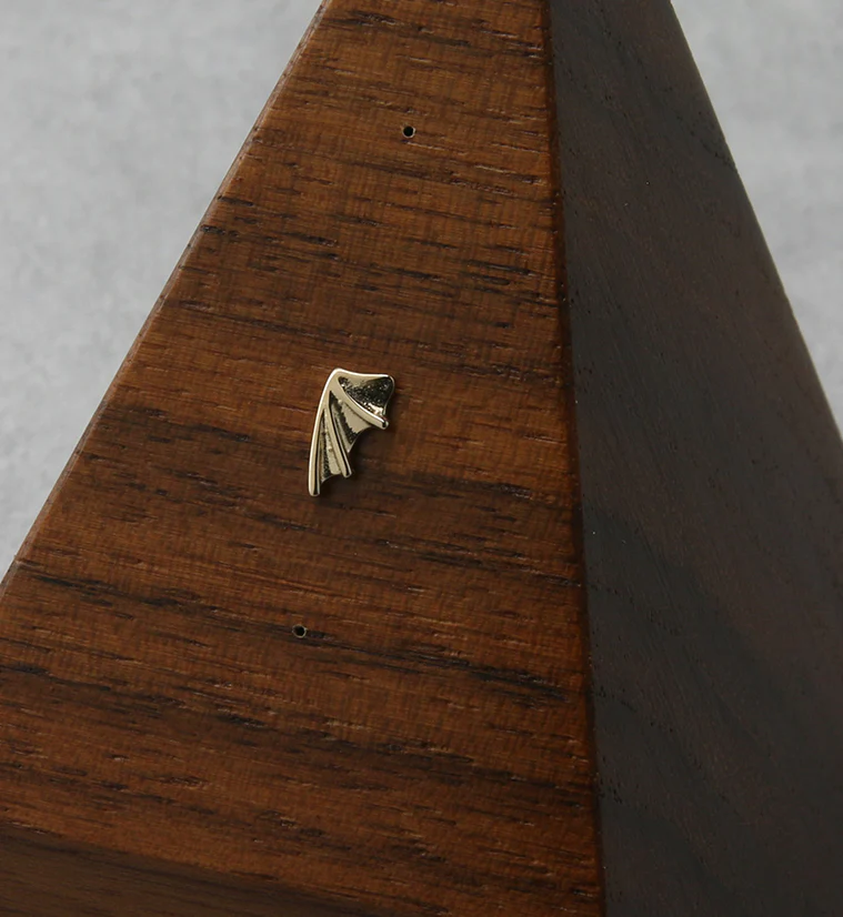 14kt Gold Bat Wing Threadless Top (Left Ear) - Image 2