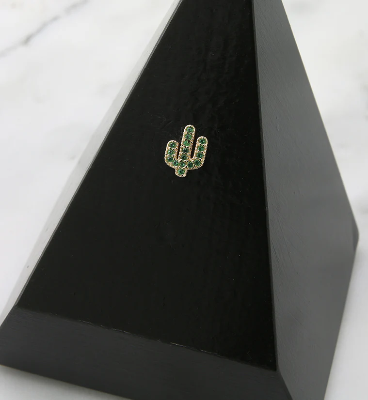 14kt Gold Beaded Cactus Emerald CZ Threadless Top - Image 2