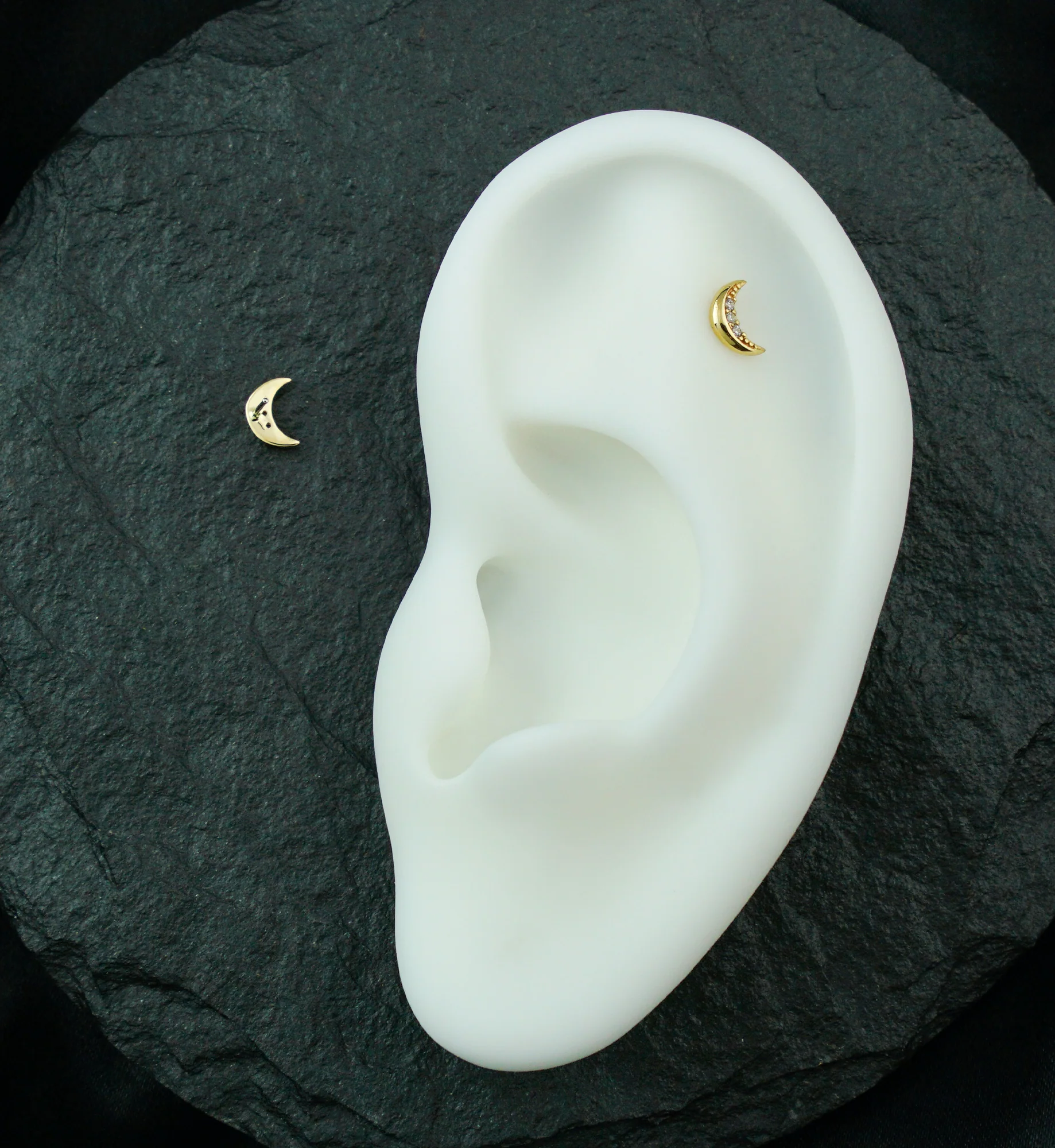 14kt Gold Beaded Crescent Moon Clear CZ Threadless Top - Image 2