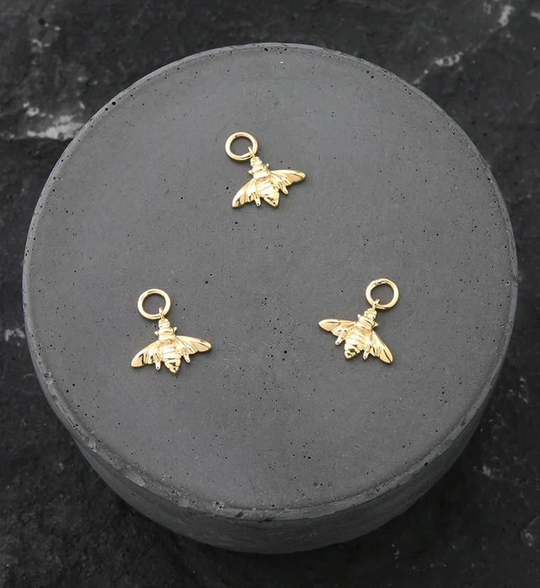14kt Gold Bumble Bee Charm - Image 2