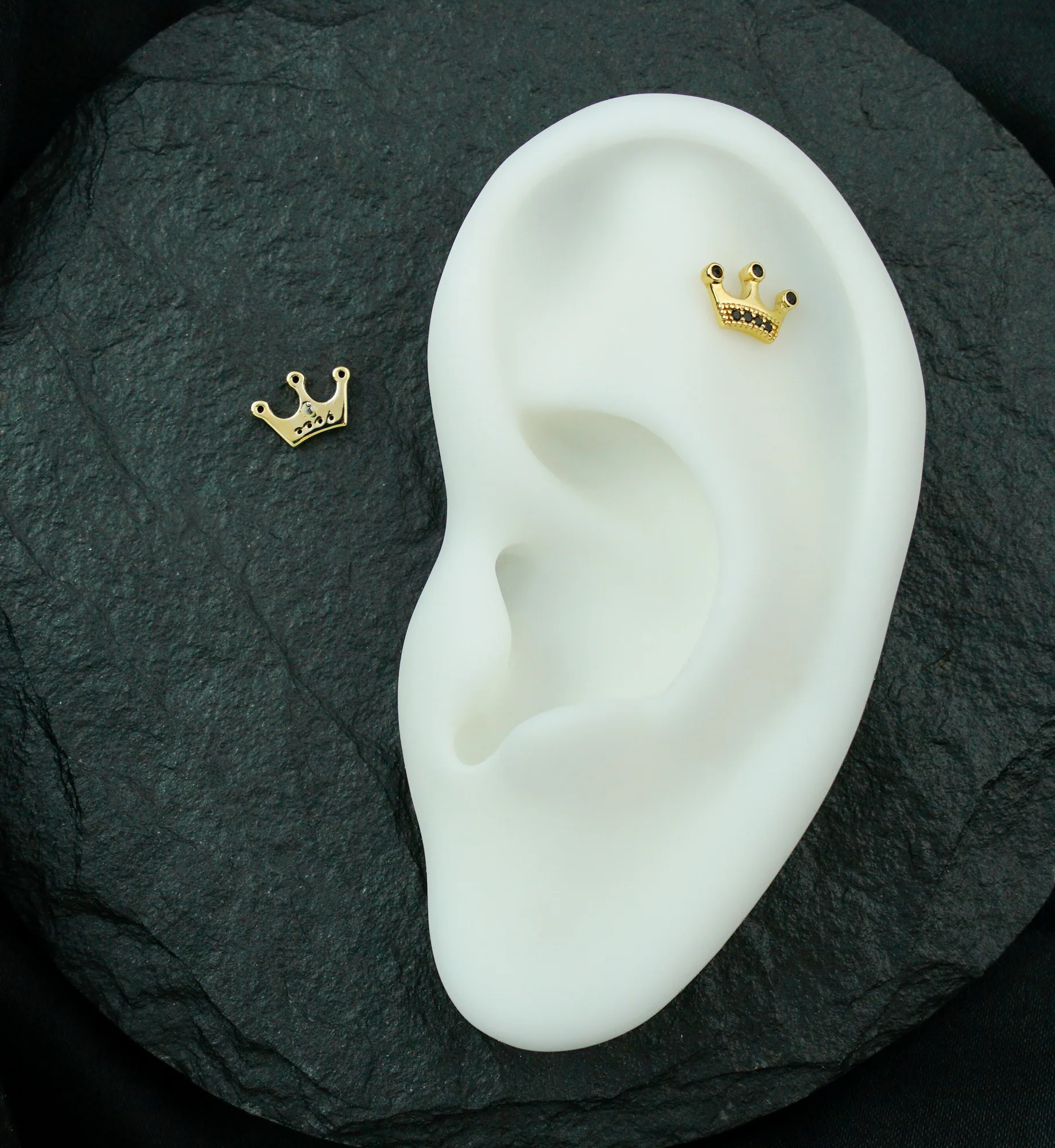 14kt Gold Crown Black CZ Threadless Top - Image 2