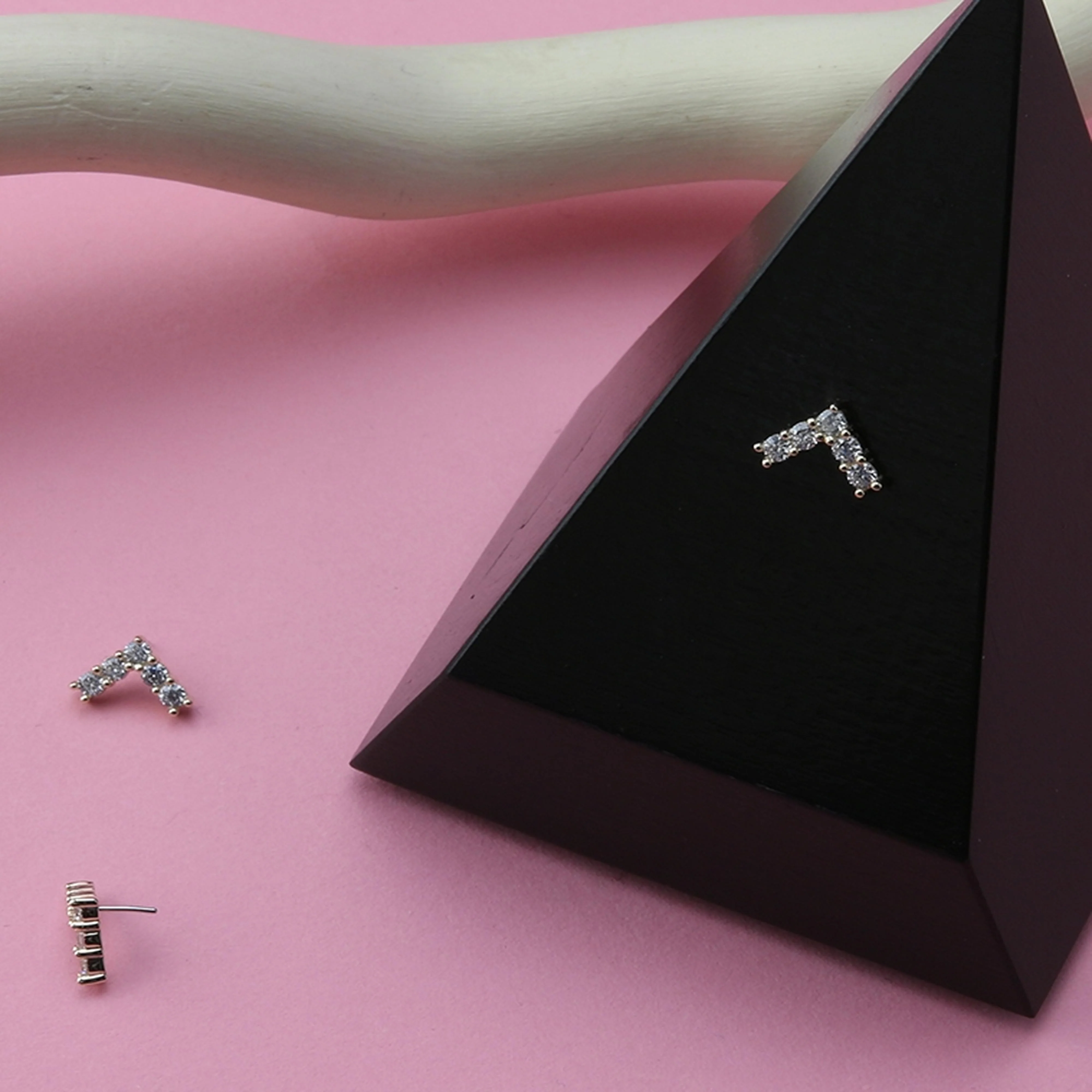 14kt Gold Cusp CZ Threadless Top - Image 4