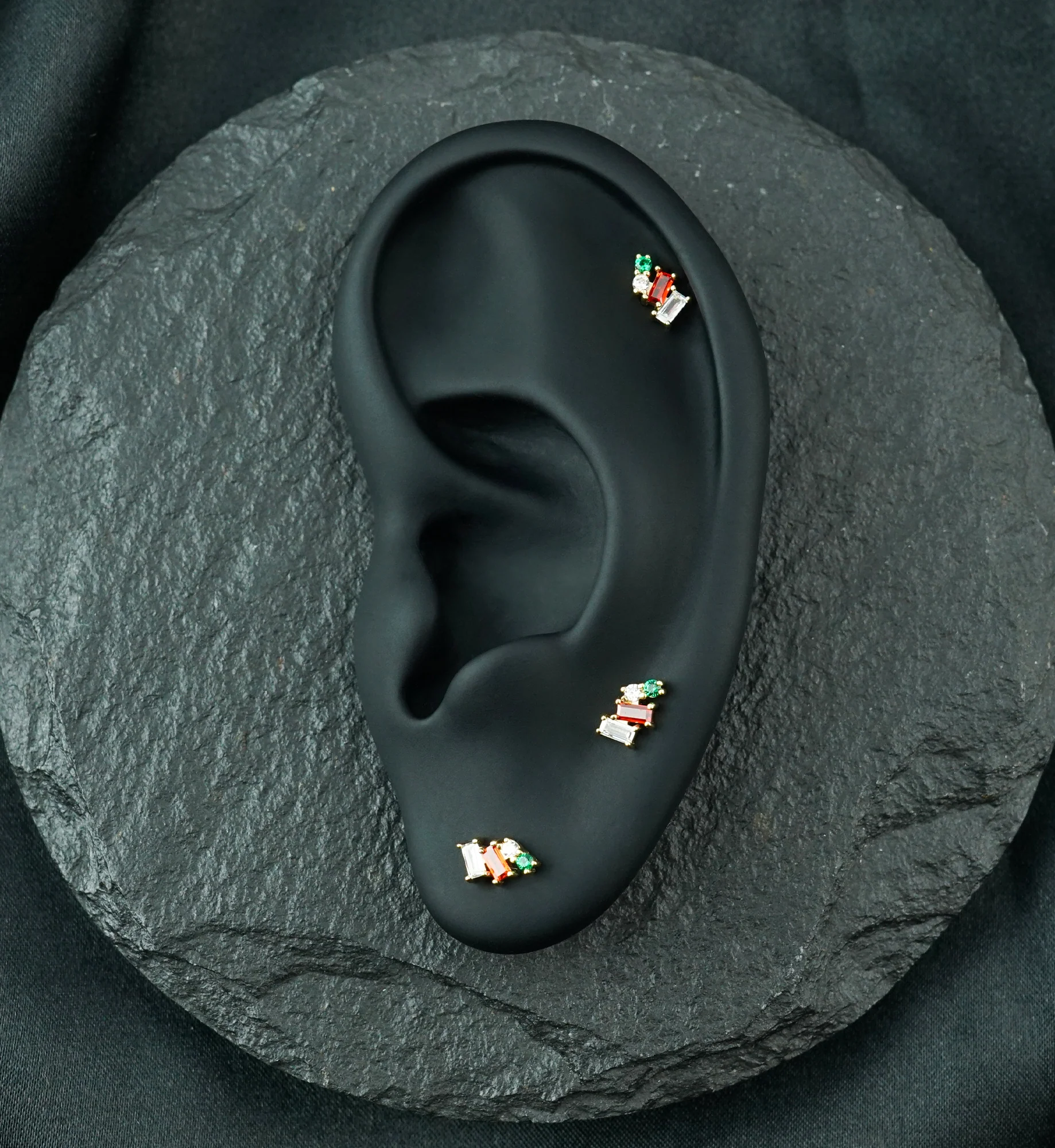 14kt Gold Downpour Emerald and Garnet CZ Threadless Top - Image 2
