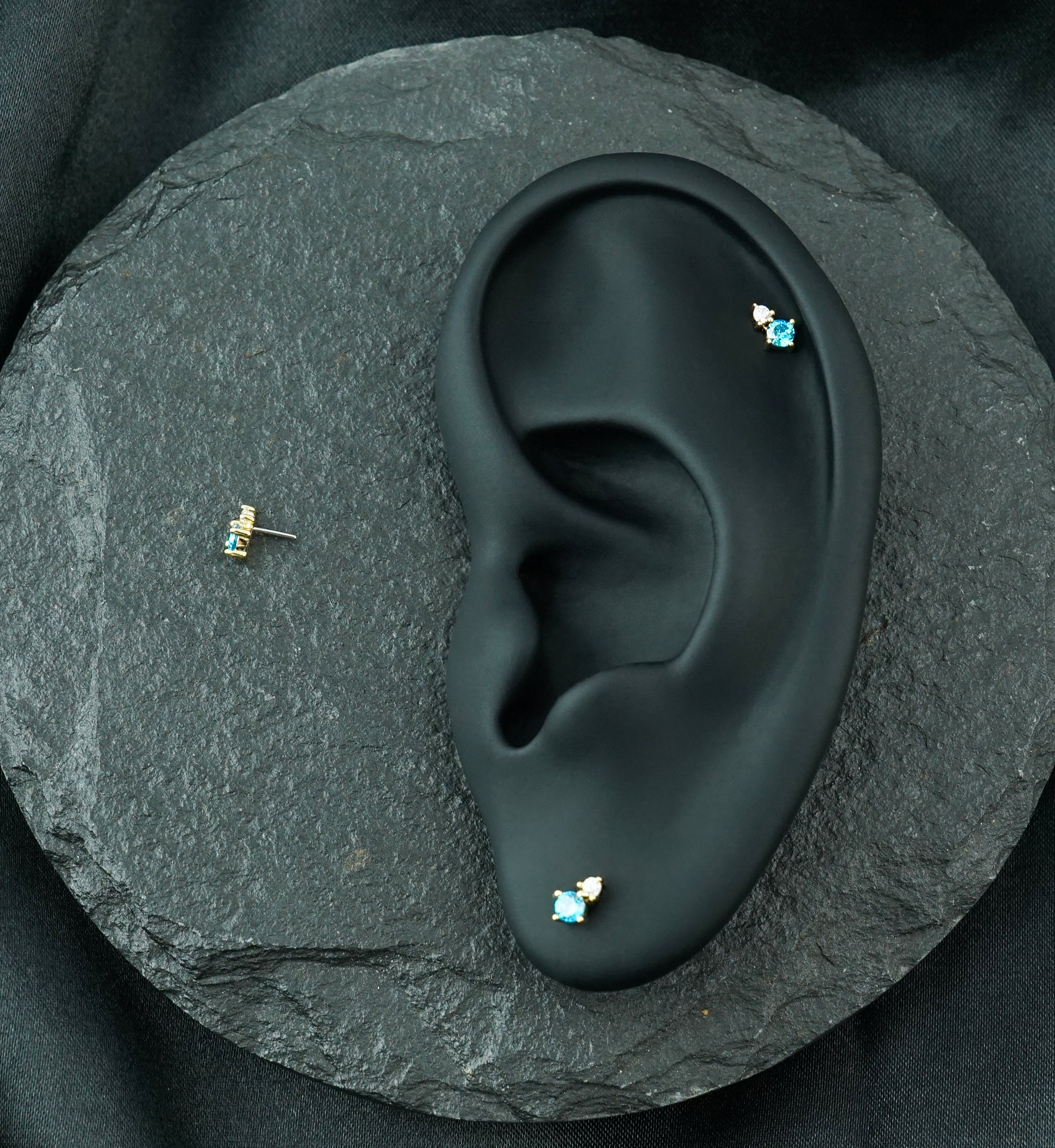 14kt Gold Echo Aqua CZ Threadless Top - Image 2