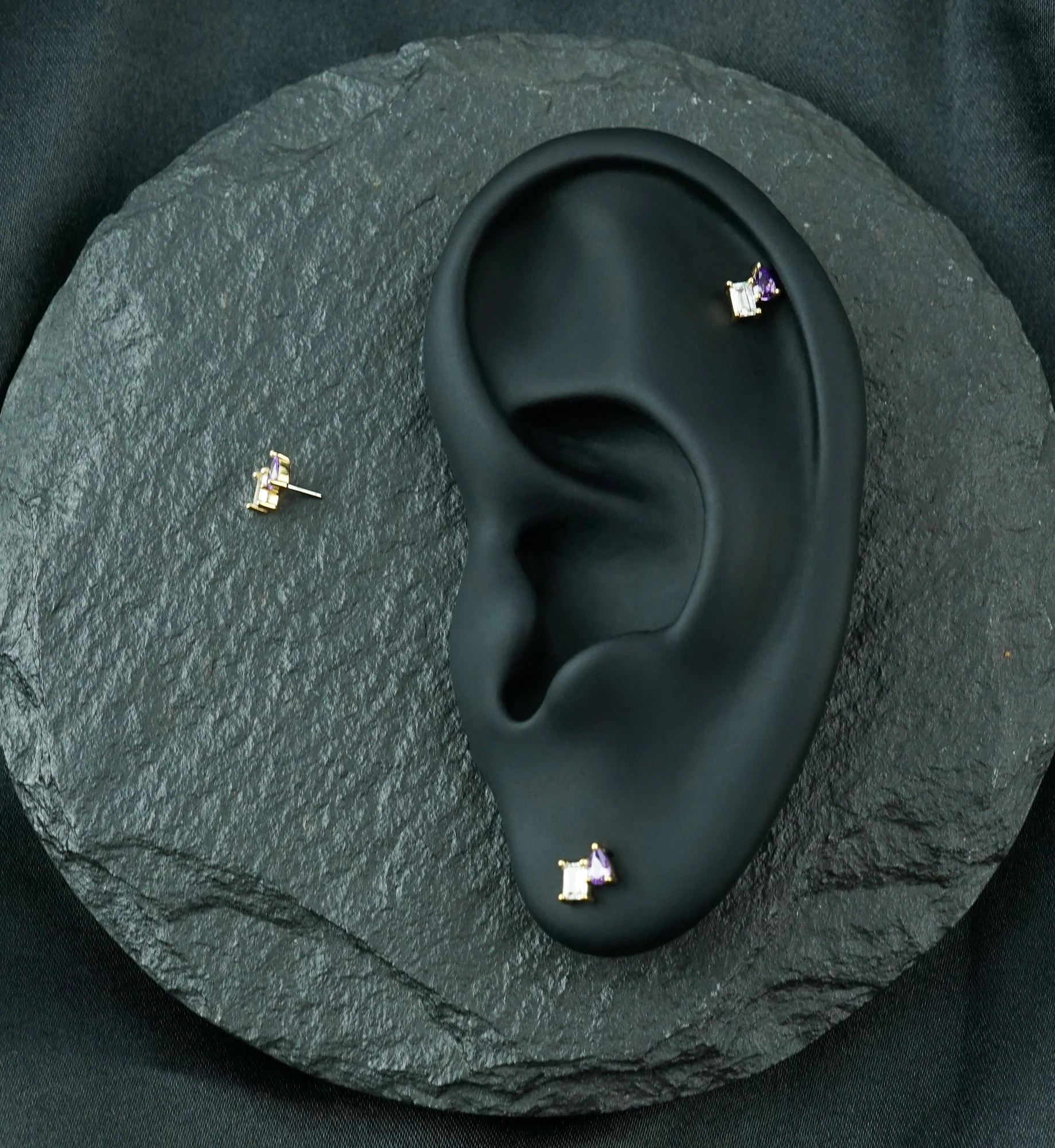 14kt Gold Exponential Teardrop Amethyst CZ Threadless Top - Image 2