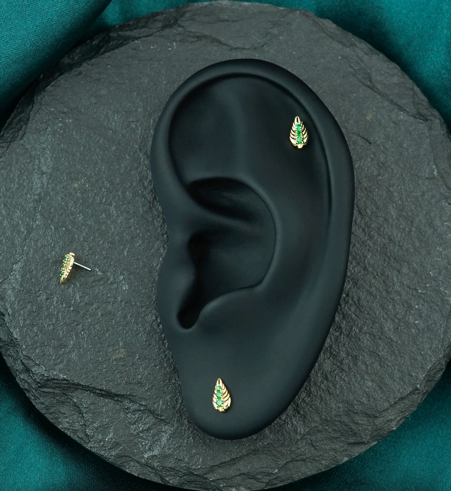 14kt Gold Grove Leaf Emerald CZ Threadless Top - Image 2