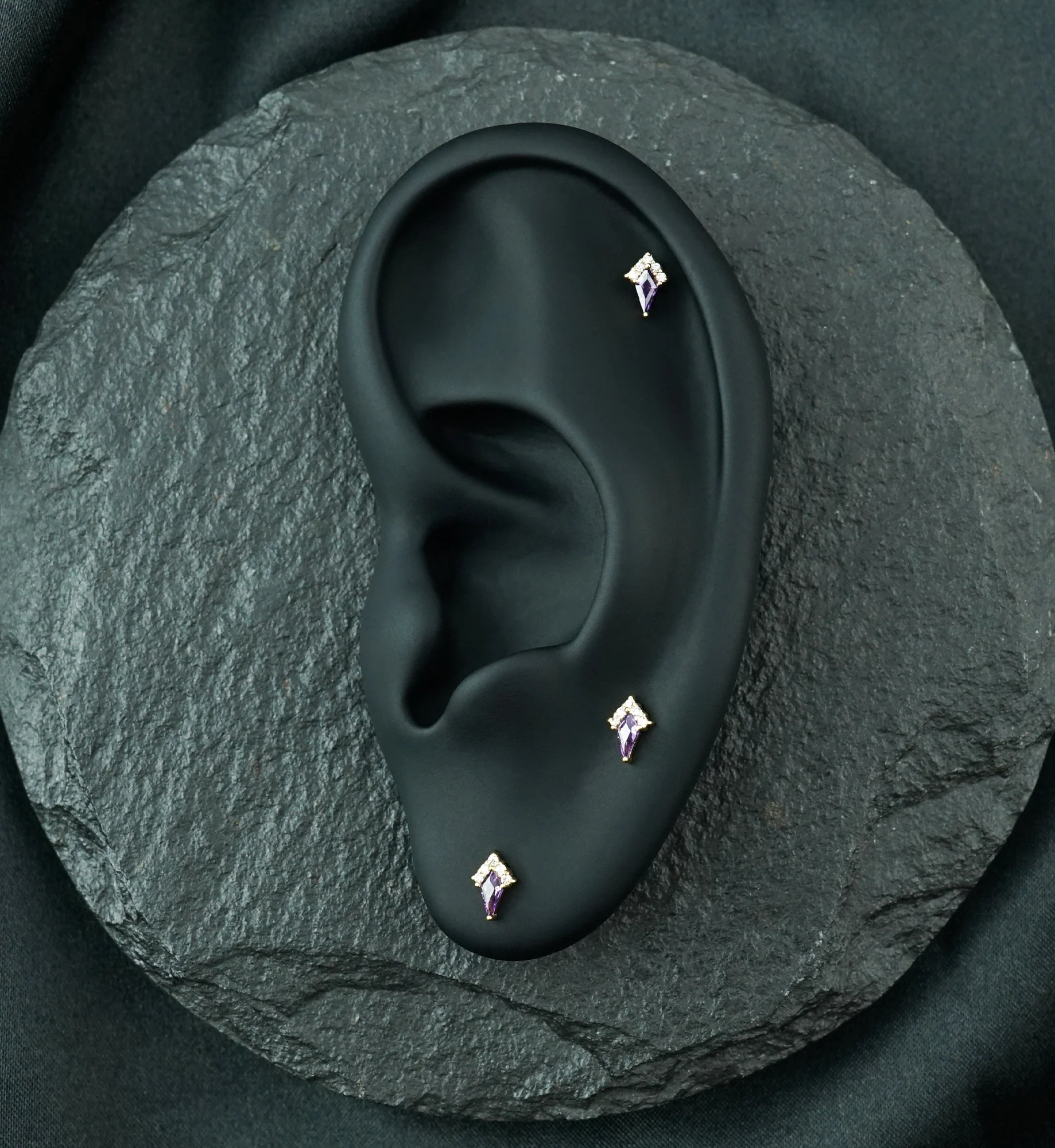14kt Gold Harlequin Amethyst CZ Threadless Top - Image 2