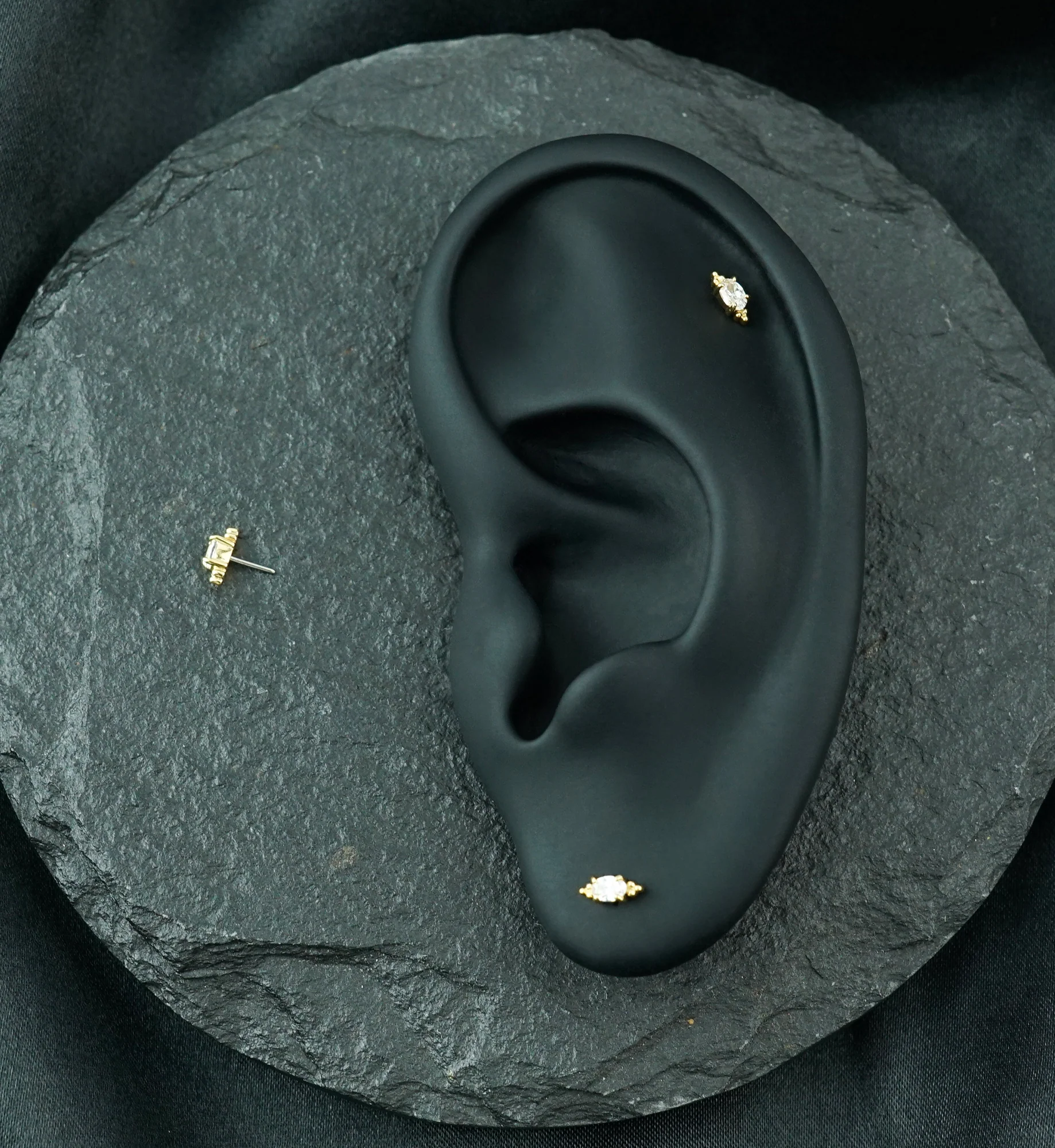 14kt Gold Heirloom CZ Threadless Top - Image 2