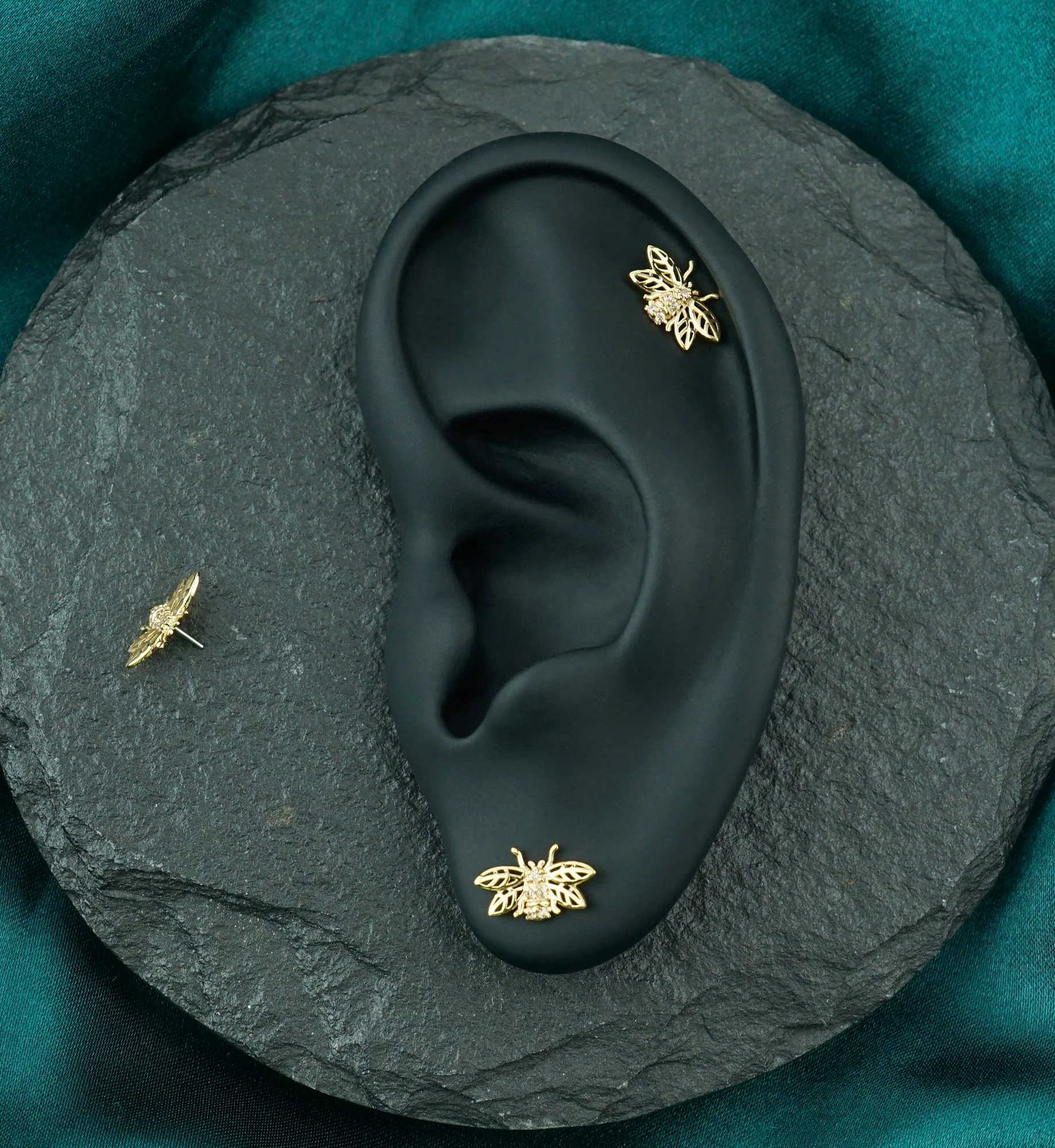 14kt Gold Honeybee Champagne CZ Threadless Top - Image 2