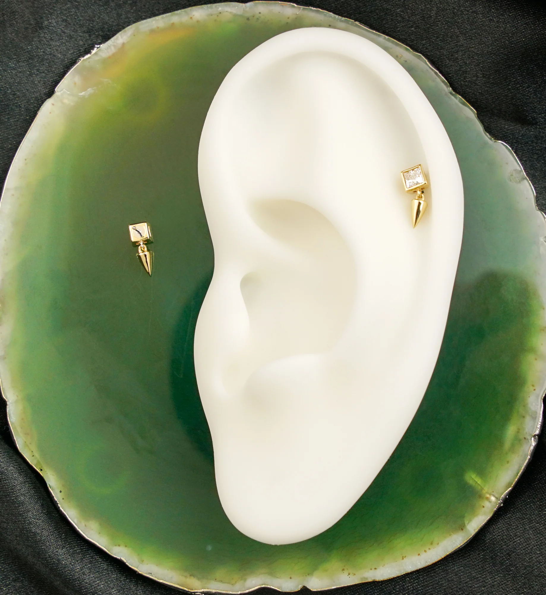 14kt Gold Dangle Cone Lab Grown Square Diamond Threadless Top - Image 2