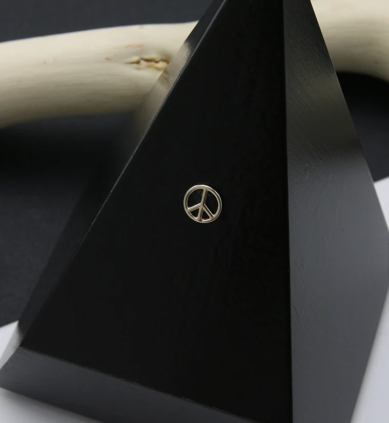 14kt Gold Peace Threadless Top - Image 2
