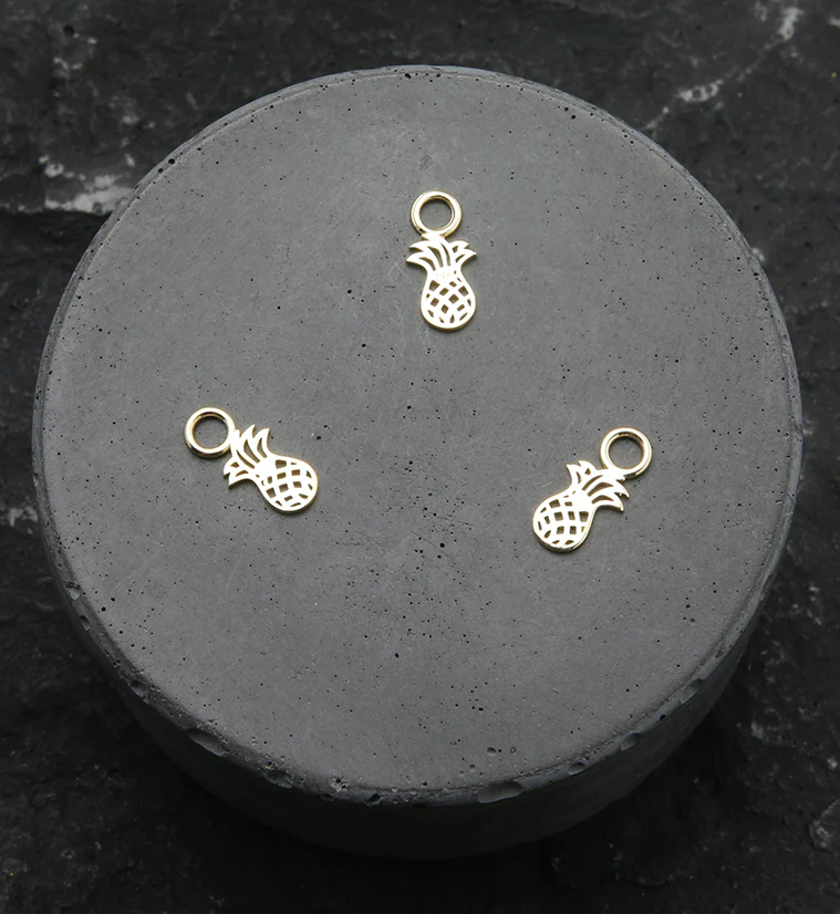 14kt Gold Pineapple Charm - Image 2