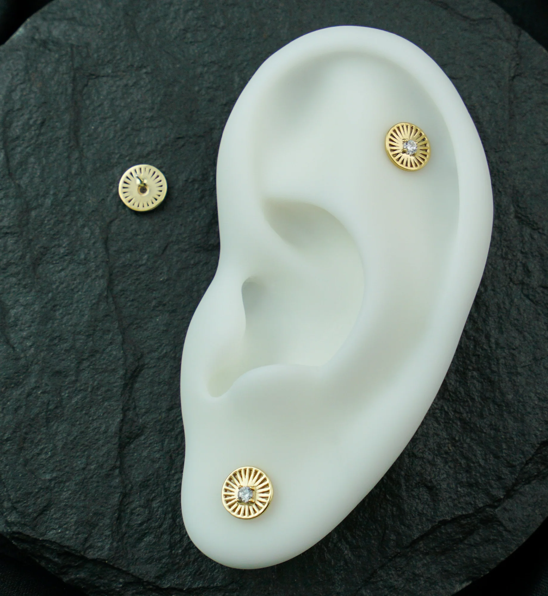 14kt Gold Empire Clear CZ Threadless Top - Image 2