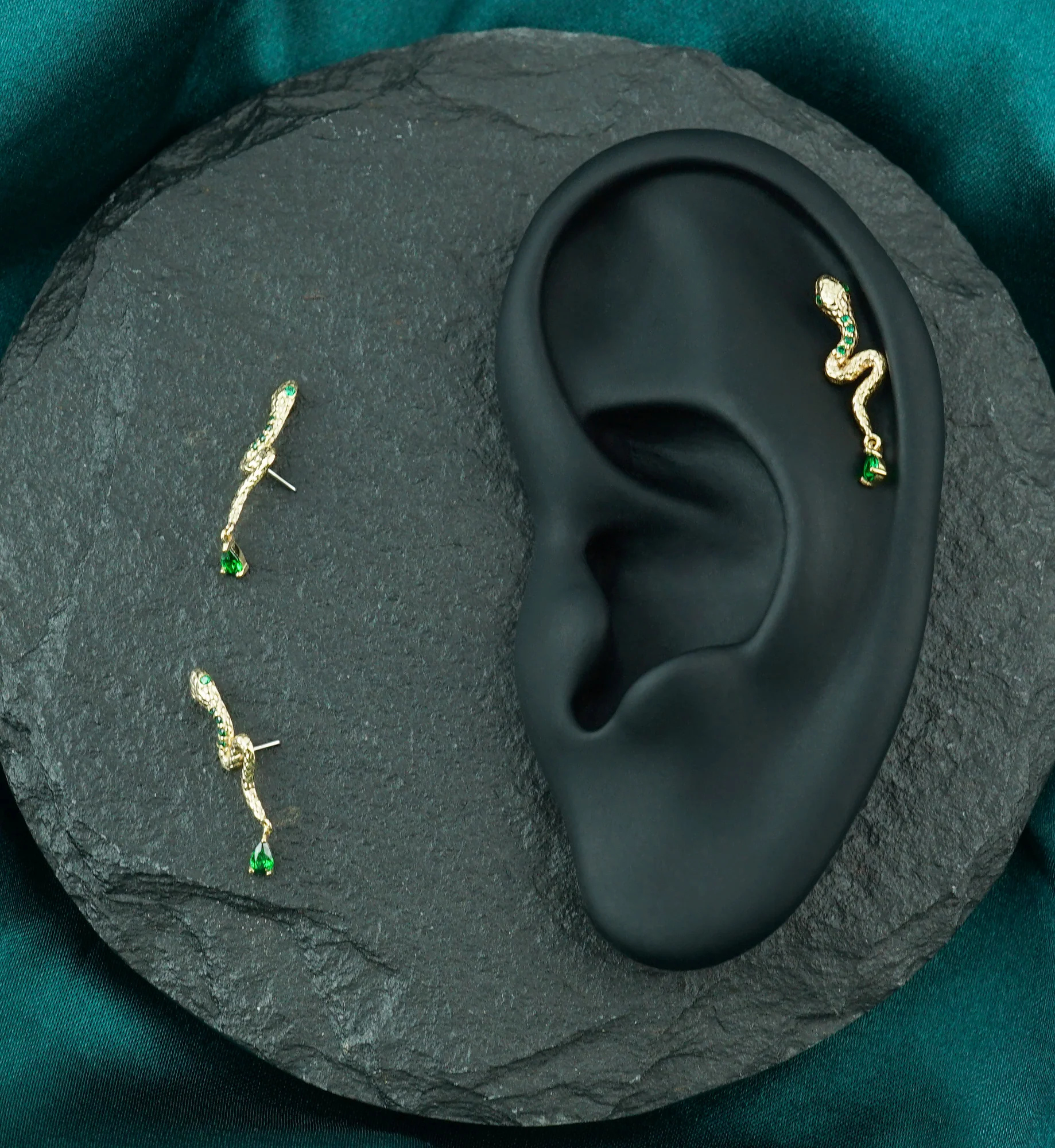 14kt Gold Scaly Snake Teardrop Dangle Emerald CZ Threadless Top - Image 2