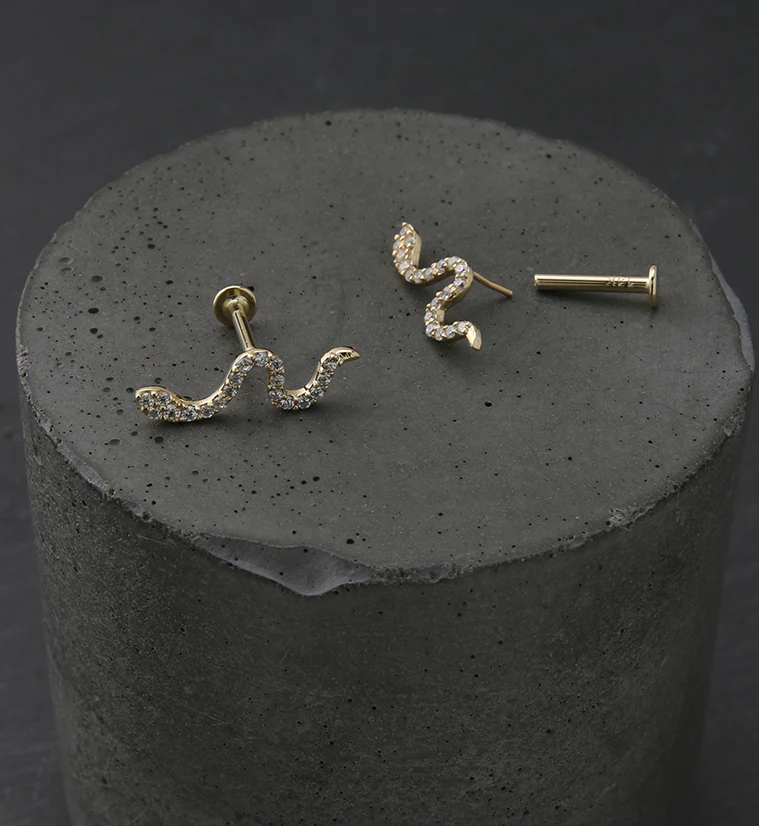 14kt Gold Snake CZ Threadless Labret - Image 2