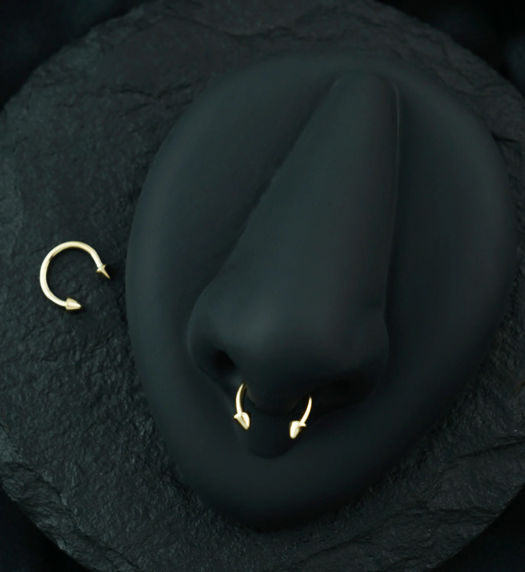 14kt Gold Spiked Circular Barbell - Image 2