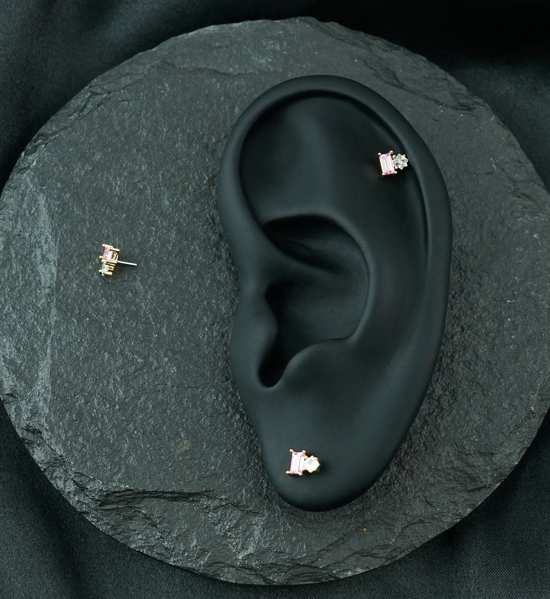 14kt Gold Tilt Pink CZ Threadless Top - Image 2