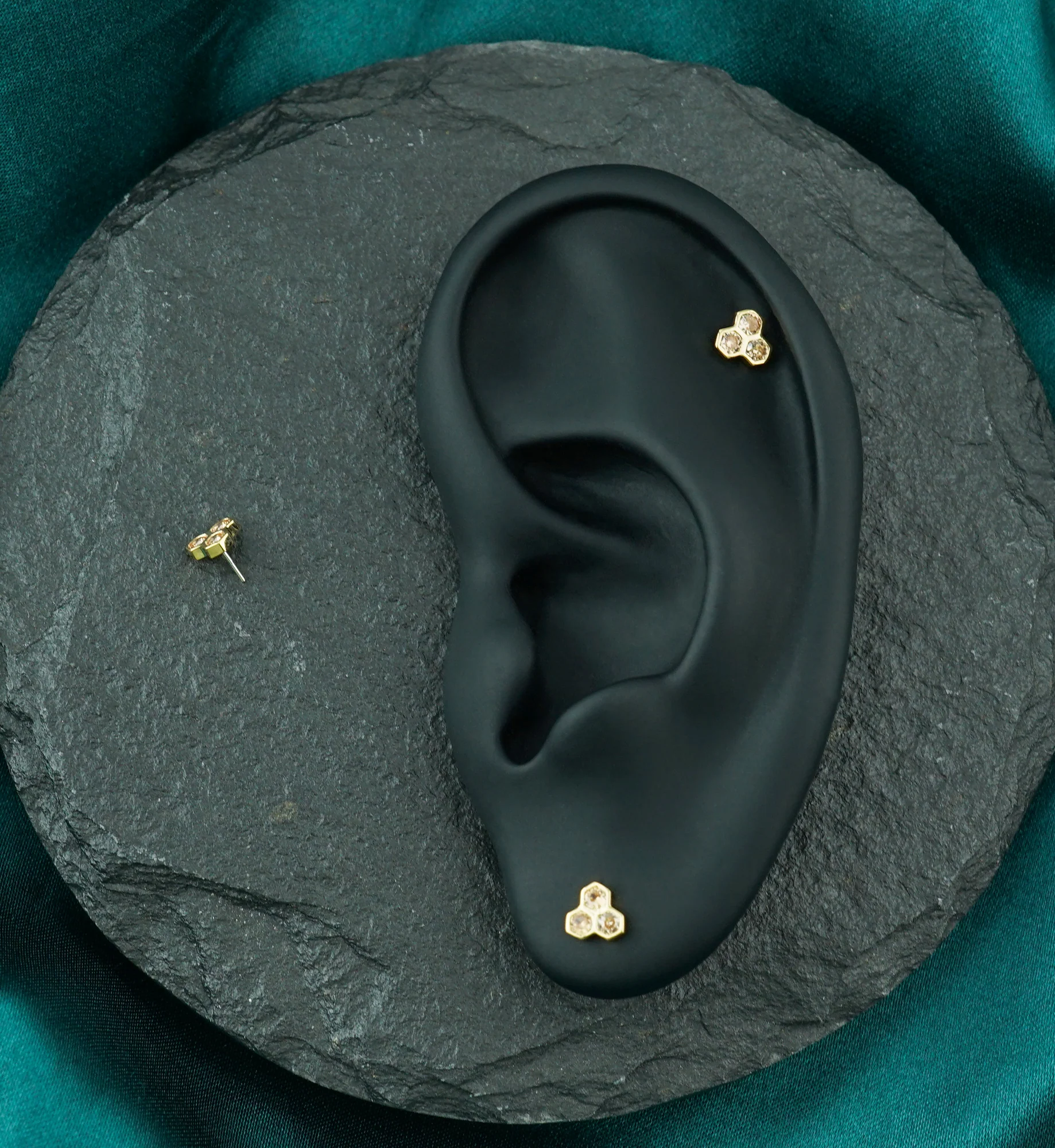 14kt Gold Tri Honeycomb Champagne CZ Threadless Top - Image 2