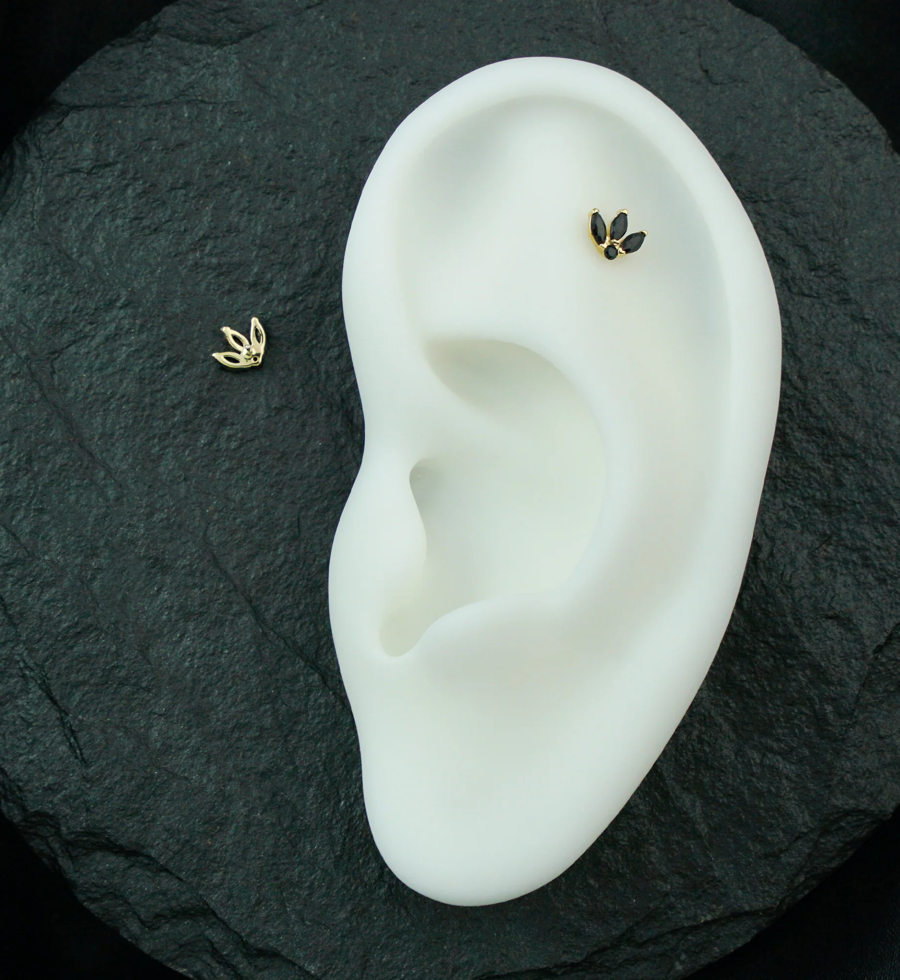 14kt Gold Tri Sepal Black CZ Threadless Top - Image 2