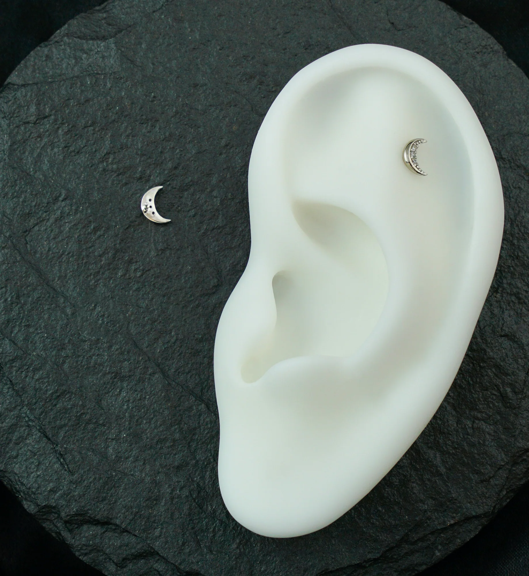 14kt White Gold Beaded Crescent Moon Clear CZ Threadless Top - Image 2
