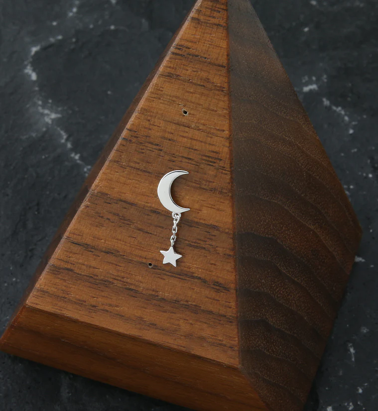 14kt White Gold Crescent Moon Dangle Star Threadless Top - Image 2