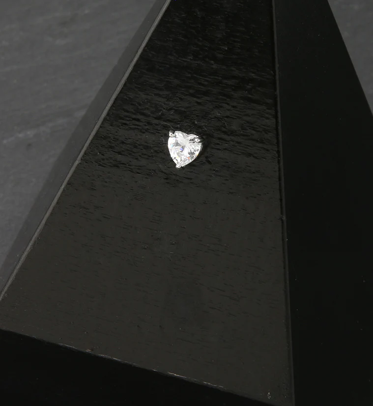 14kt White Gold Dual Prong Heart CZ Threadless Top - Image 2