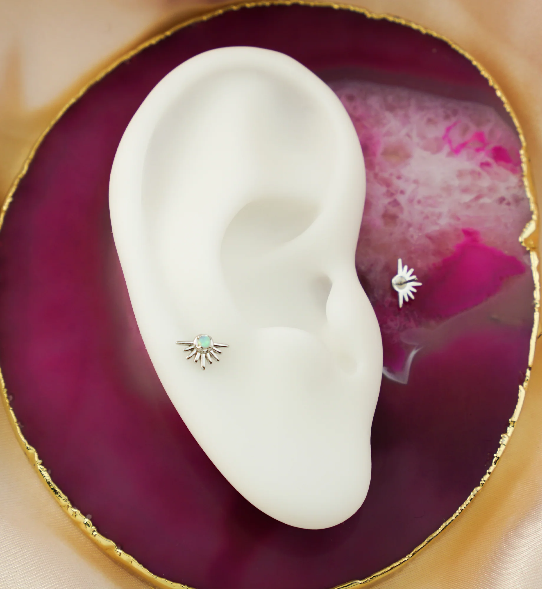 14kt White Gold Sunset Burst White Opalite Threadless Top - Image 2