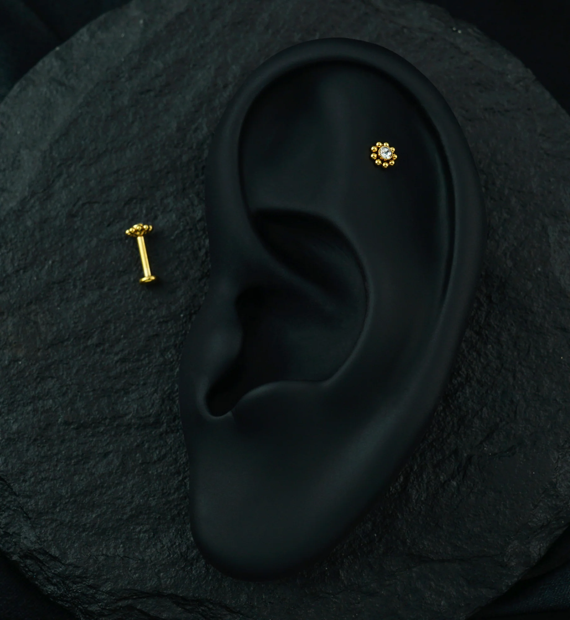 Gold PVD Beaded Gem Labret - Image 2