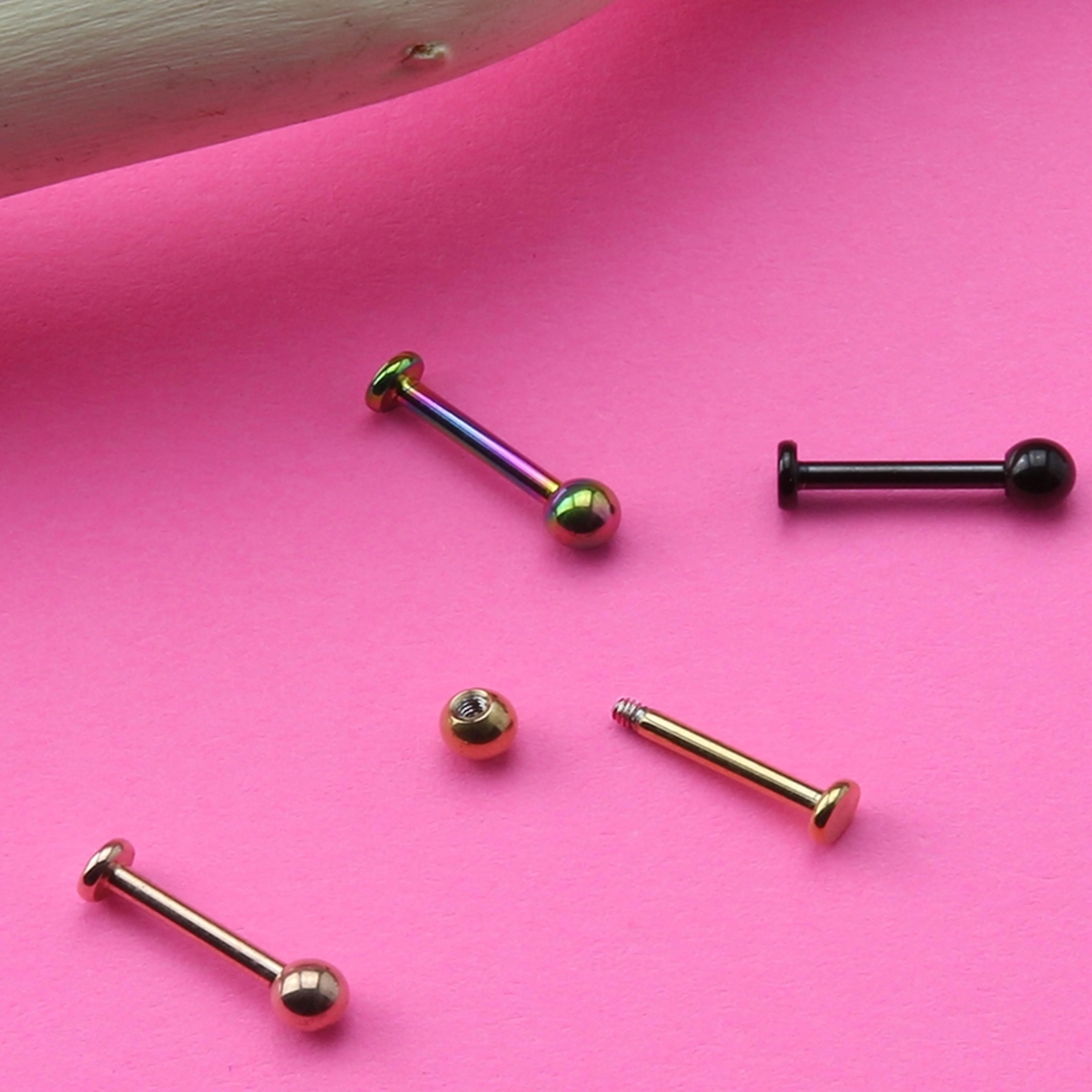 Gold PVD Titanium Labret - External Threading - Image 3
