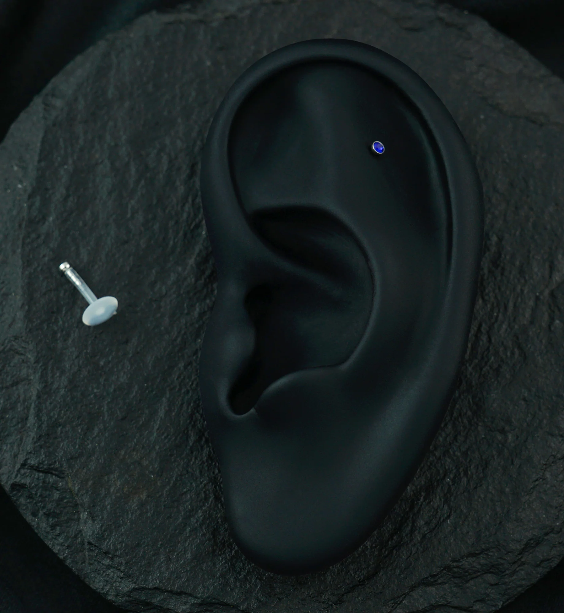 Push Top Blue CZ Labret - Image 2