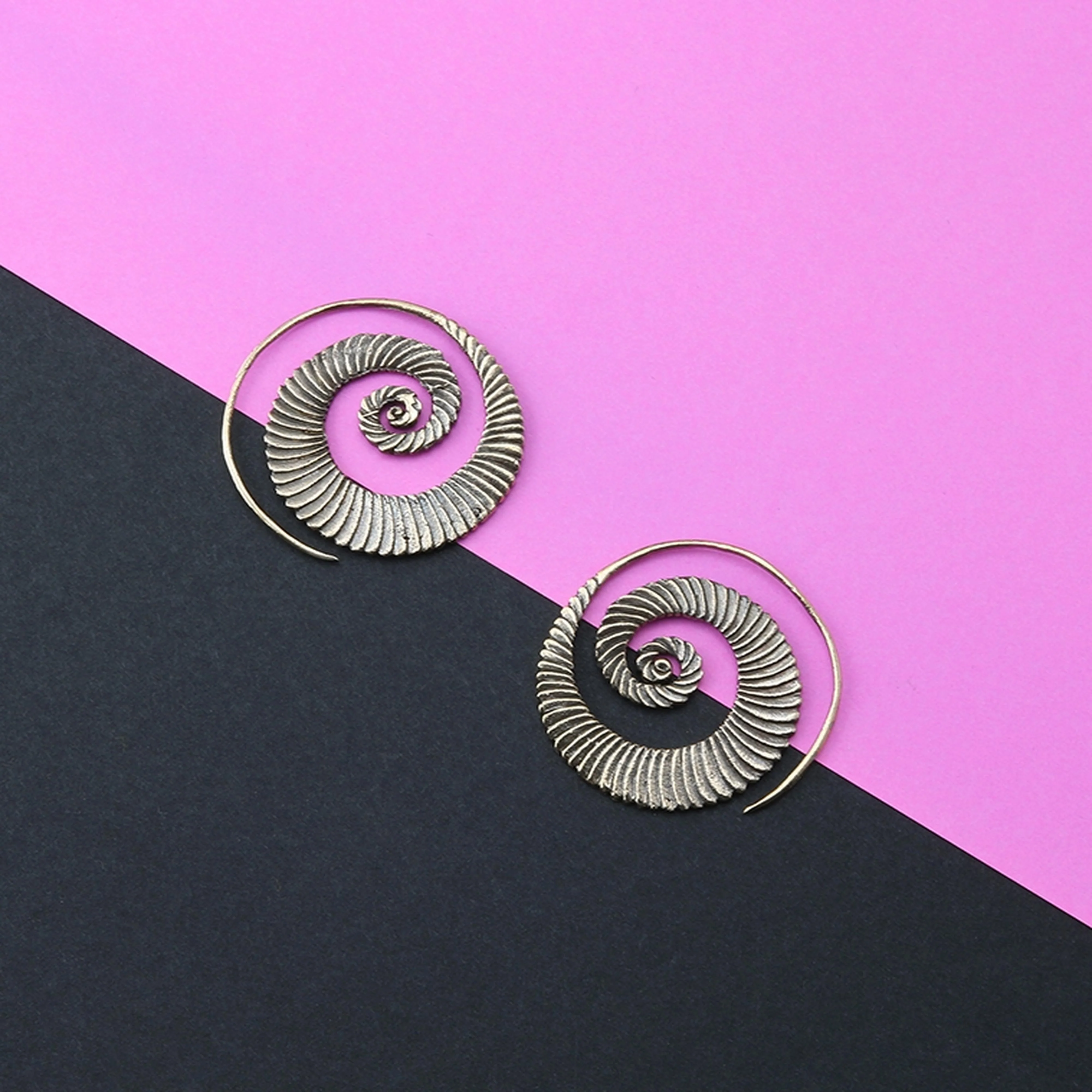 18G Border Brass Spirals - Image 2