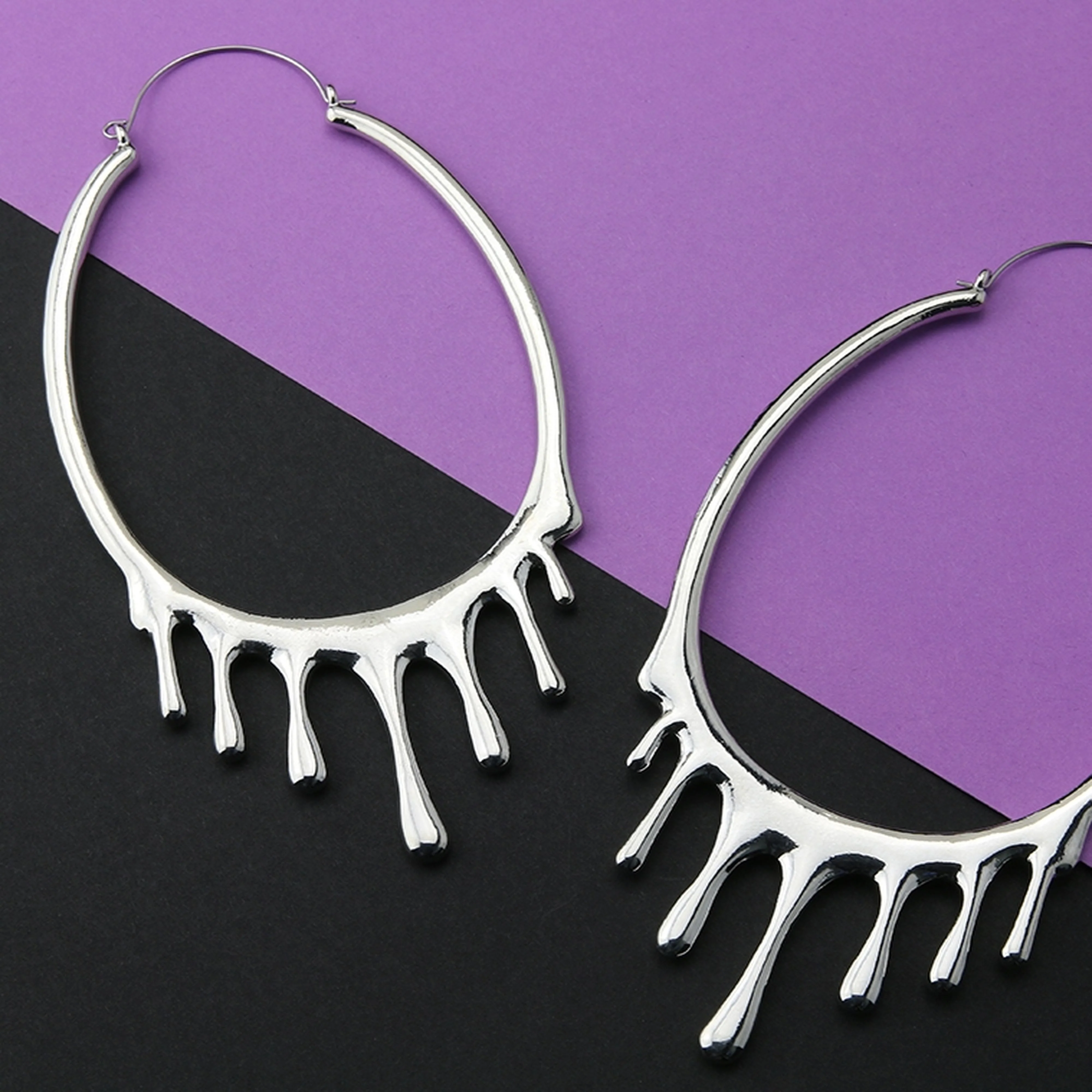 20G Silver Drip Drip Plug Hoops - Image 2