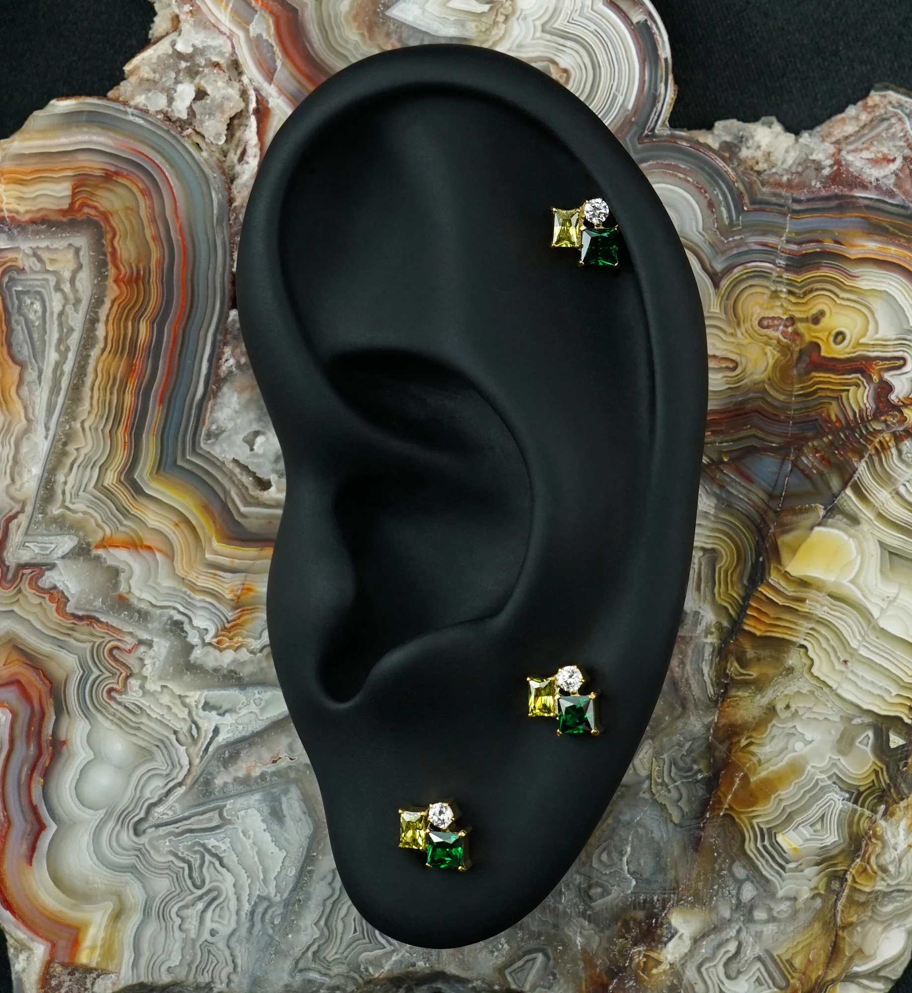 24kt Gold PVD Amalgam Emerald CZ Titanium Threadless Top - Image 2