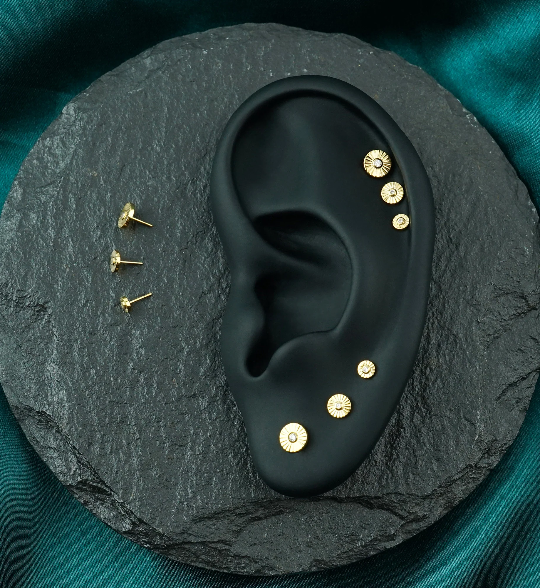 24kt Gold PVD Score Disk Clear CZ Threadless Titanium Top - Image 4