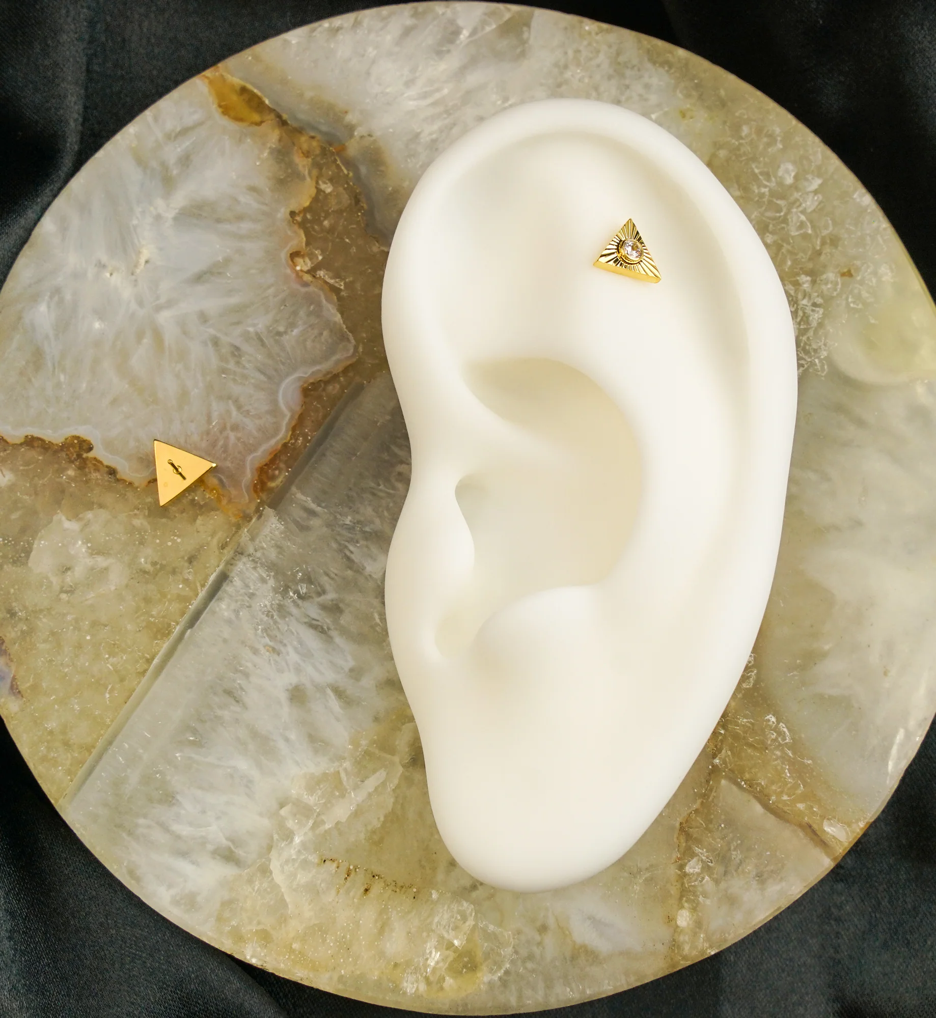24kt Gold PVD Score Triangle Clear CZ Threadless Titanium Top - Image 2