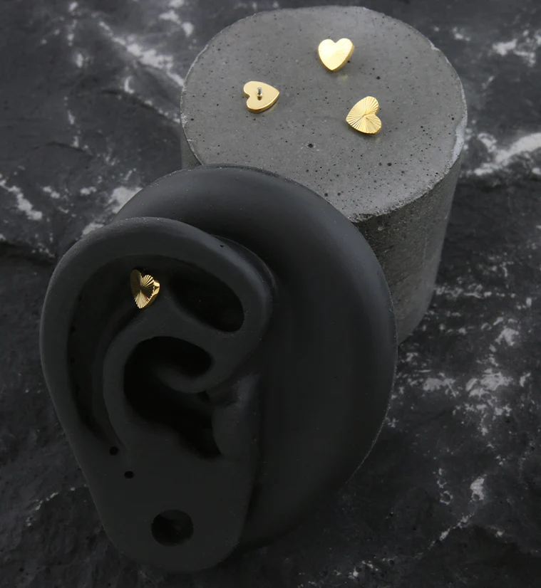 24kt Gold PVD Score Heart Internally Threaded Top - Image 2