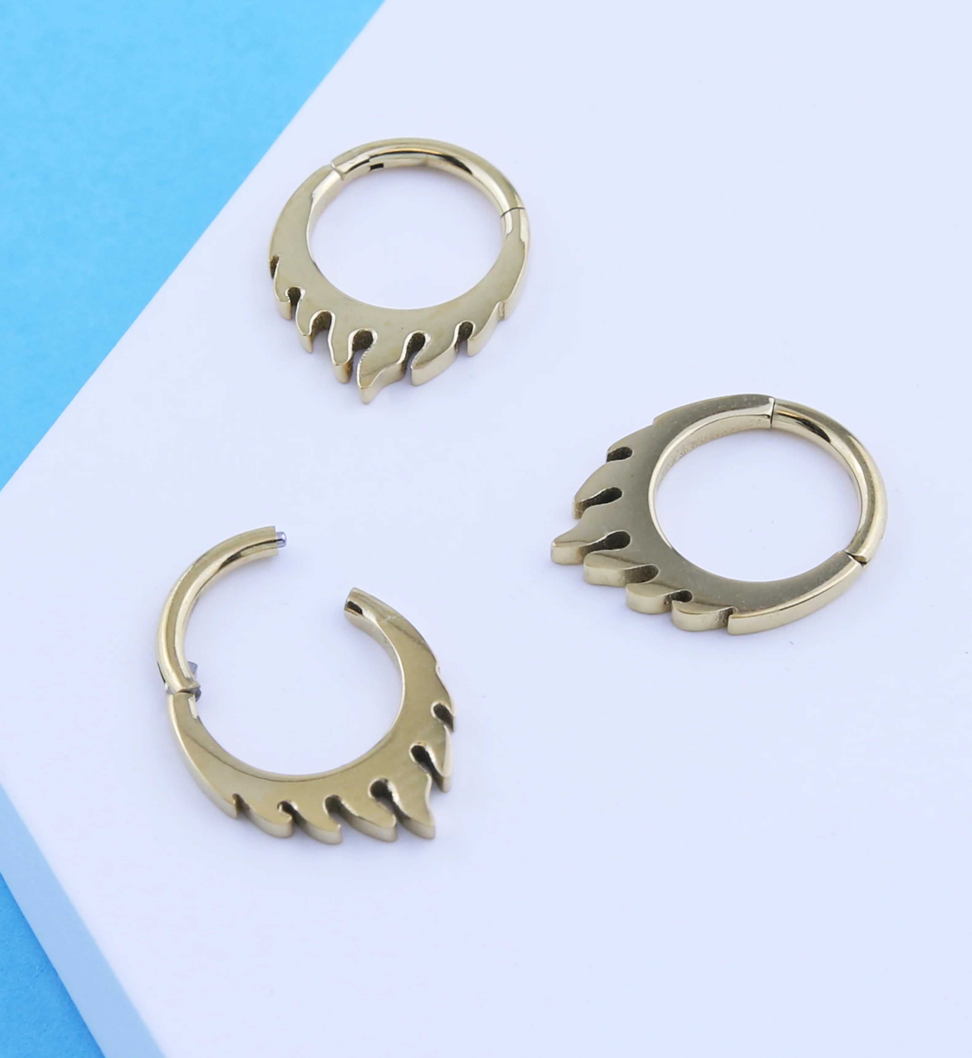 24kt Gold PVD Flame Titanium Hinged Segment Ring - Image 2