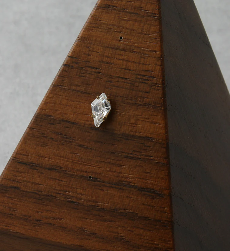 24kt Gold PVD Kite CZ Threadless Titanium Top - Image 3