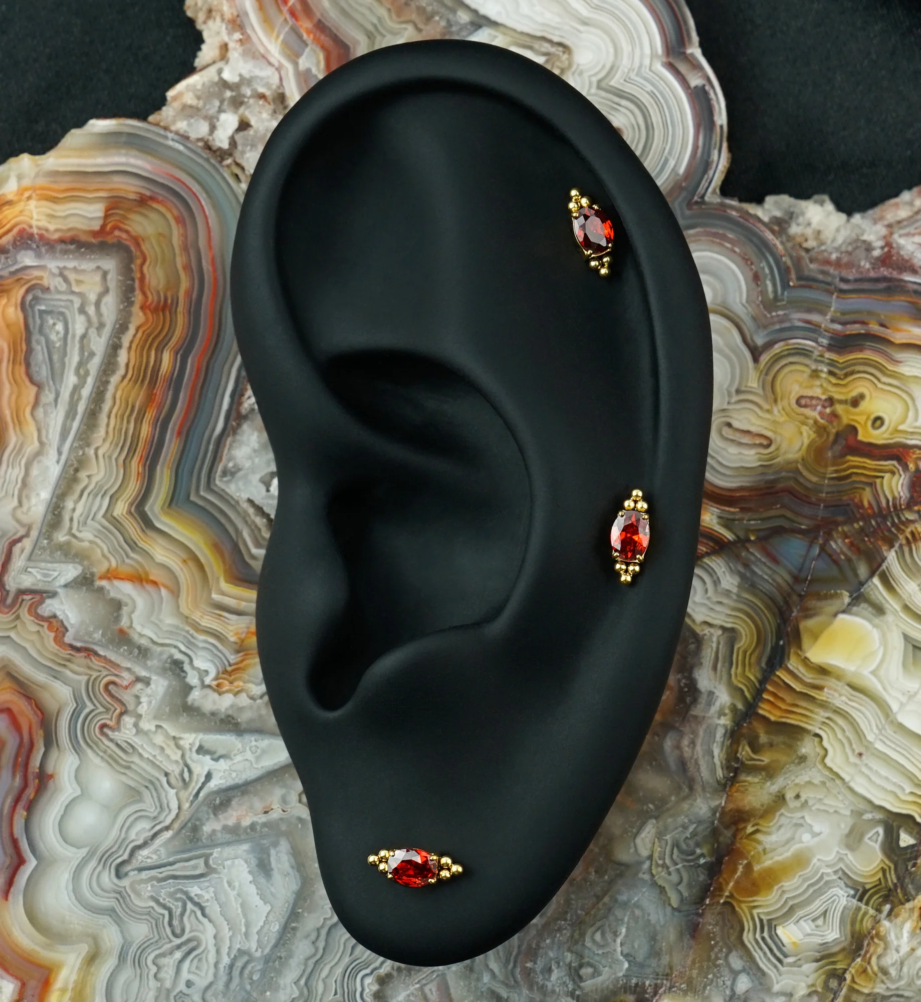 24kt Gold PVD Lamp Post Garnet CZ Titanium Threadless Top - Image 2