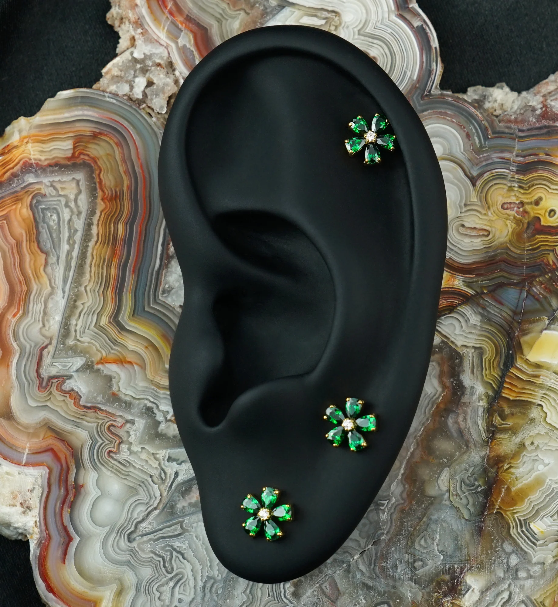 24kt Gold PVD Myosotis Emerald CZ Titanium Threadless Top - Image 2