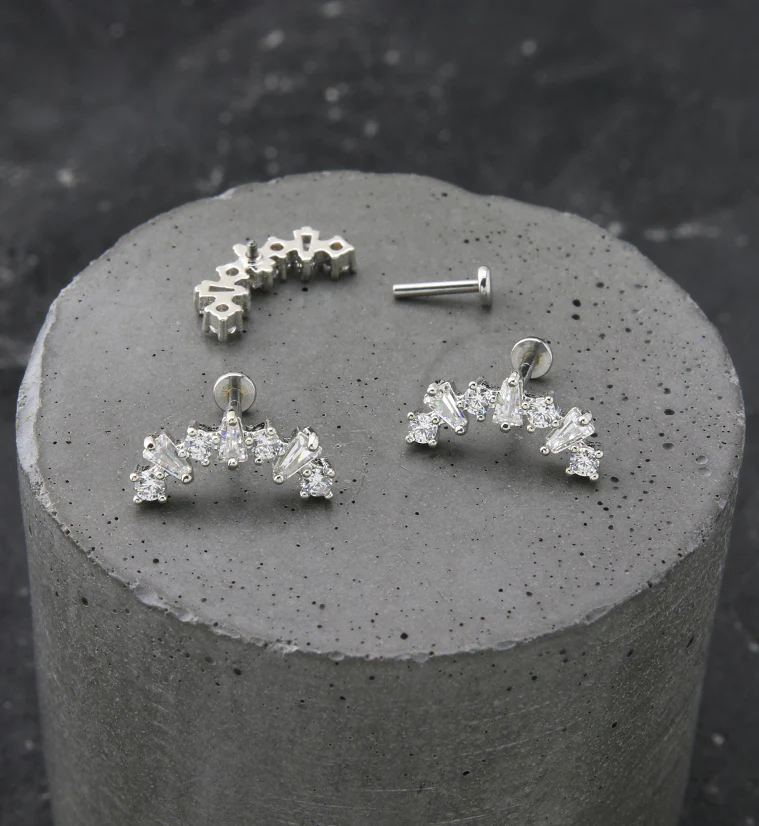 Alternate Clear CZ Stainless Steel Internally Threaded Labret - Image 2