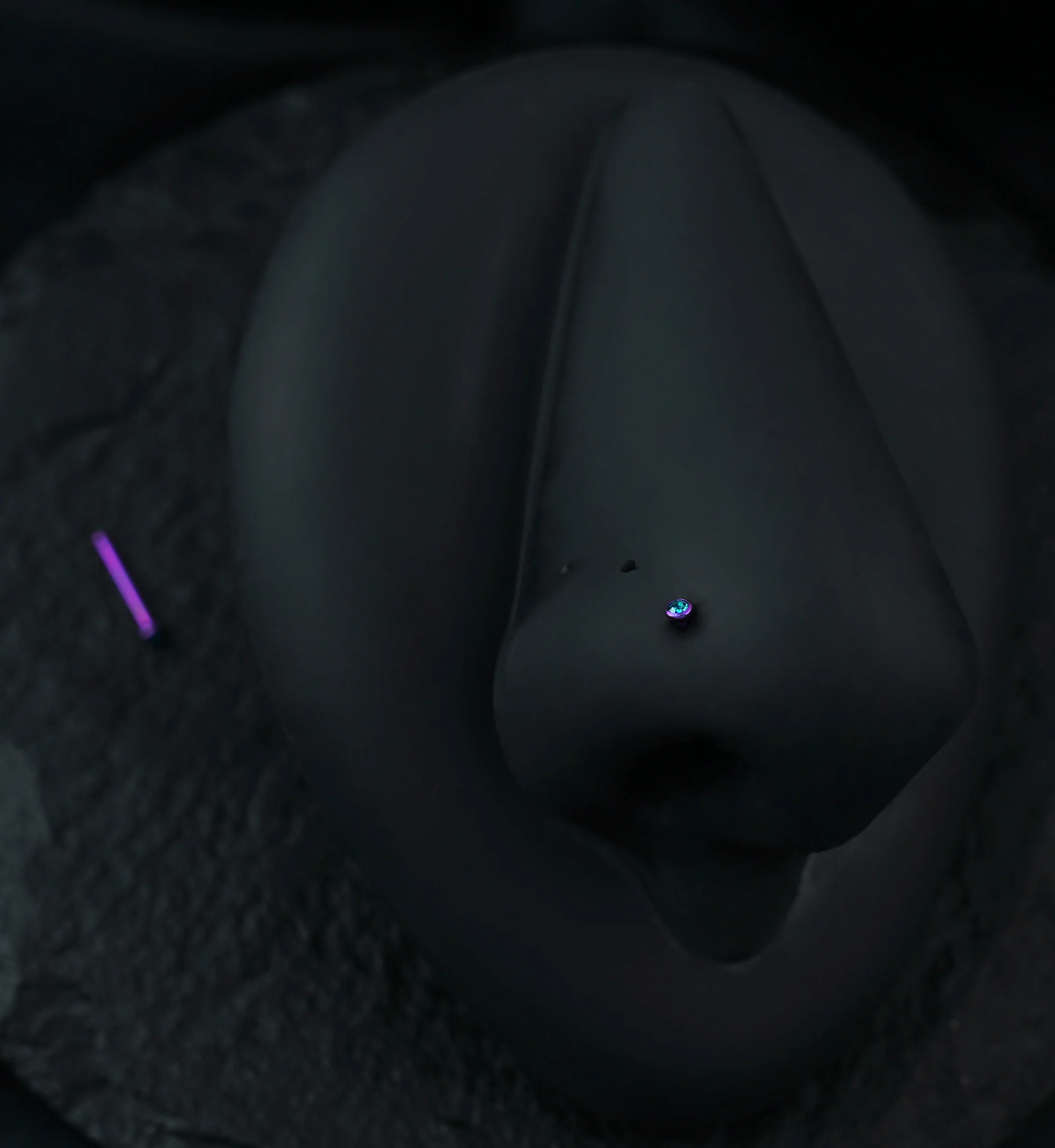 Anodized Blurple With Blue Zircon CZ Titanium Nosebone - Image 2