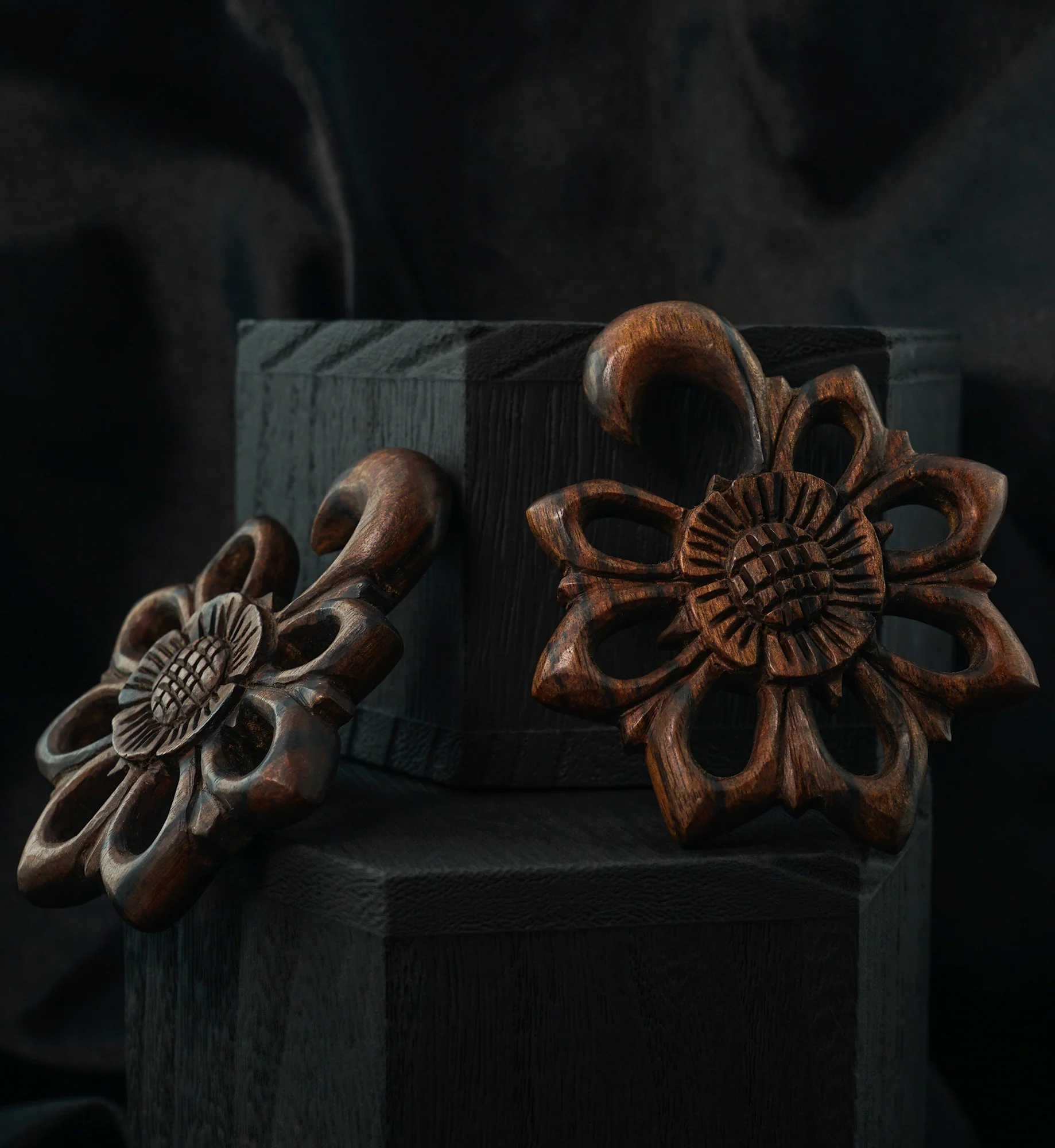 Areng Wood Blooming Flower Hanger Plugs - Image 2