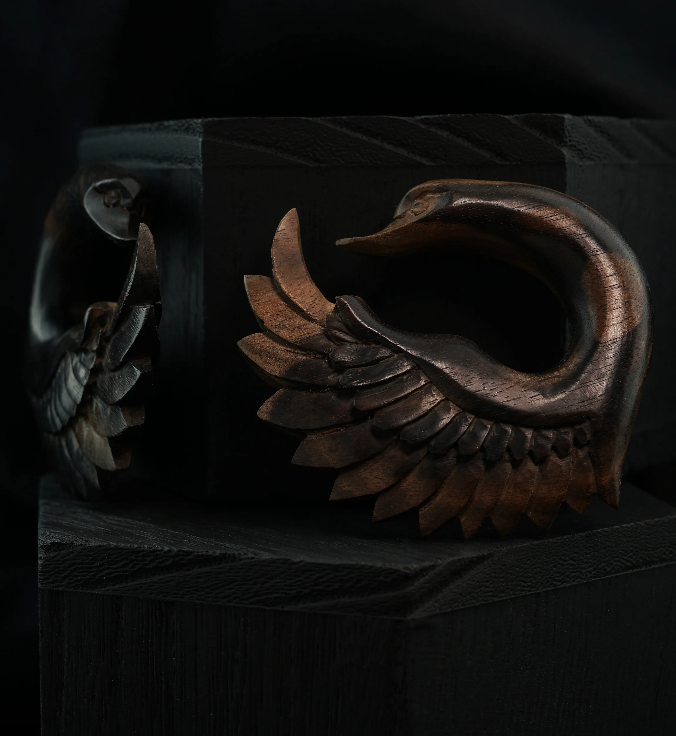Areng Wooden Swan Hangers - Image 2