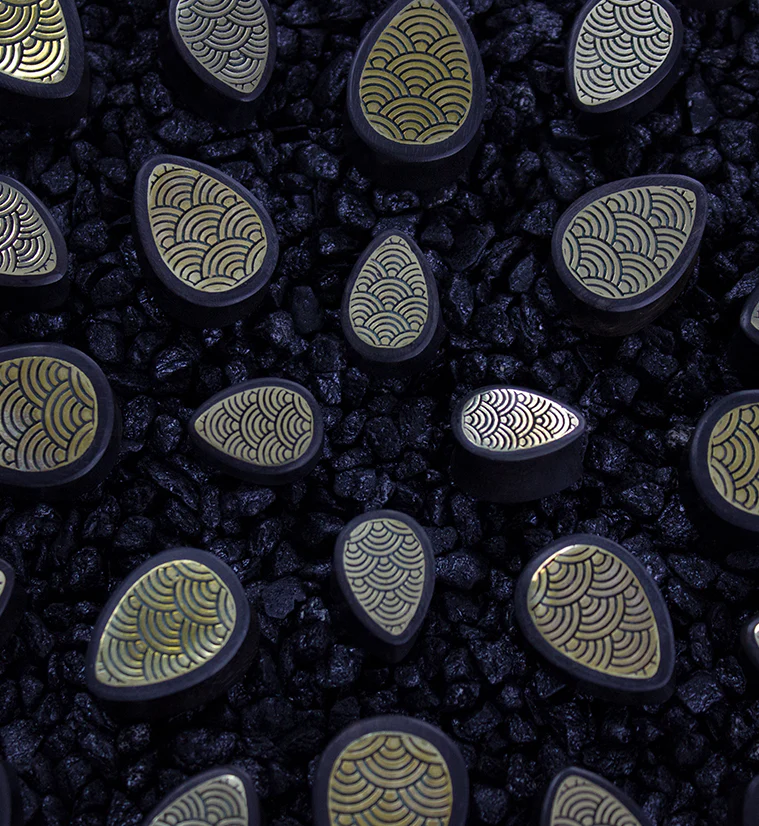 Areng Wooden Teardrop Plugs with Seigaiha Brass Inlay - Image 3