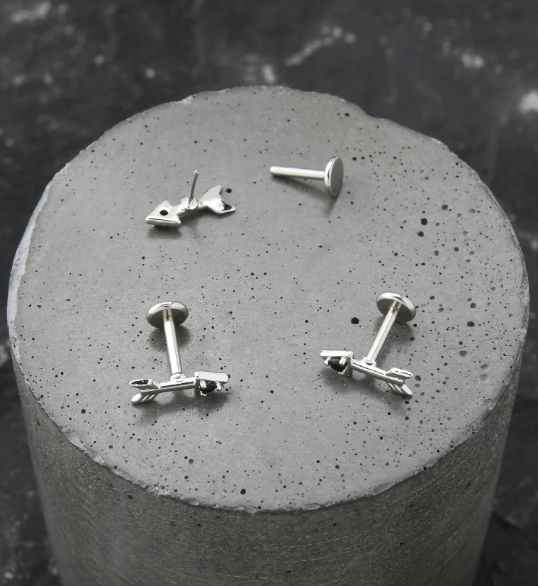 Arrow Black CZ Stainless Steel Threadless Labret - Image 2