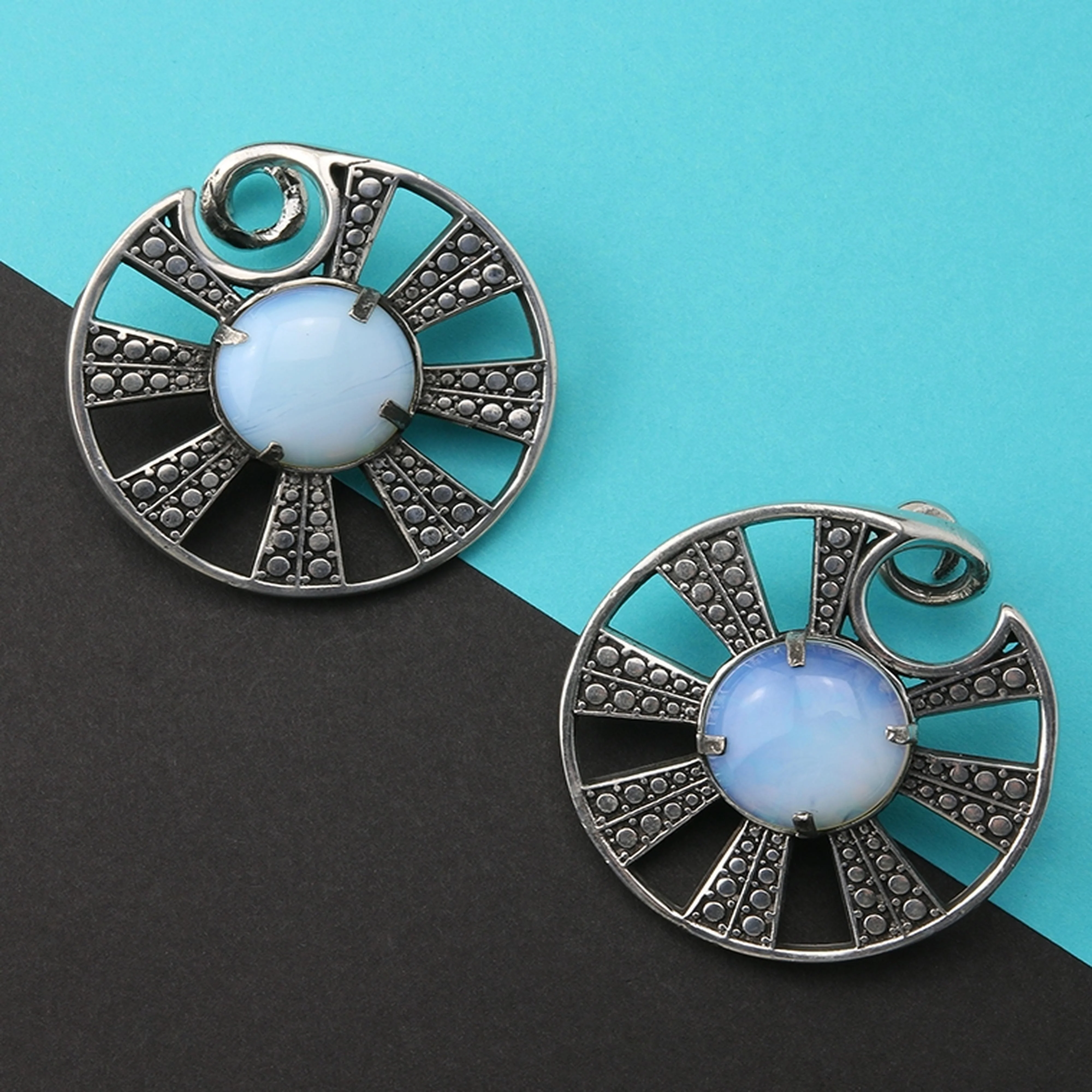 Awry Opalite Ear Weights - Image 2