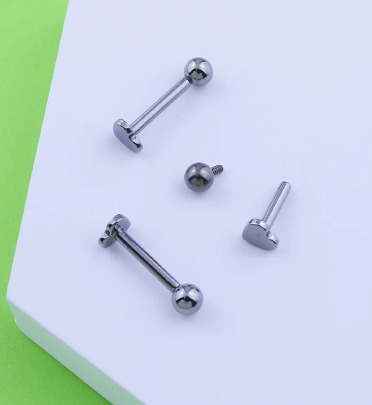 Ball Heart End Internally Threaded Titanium Labret - Image 2